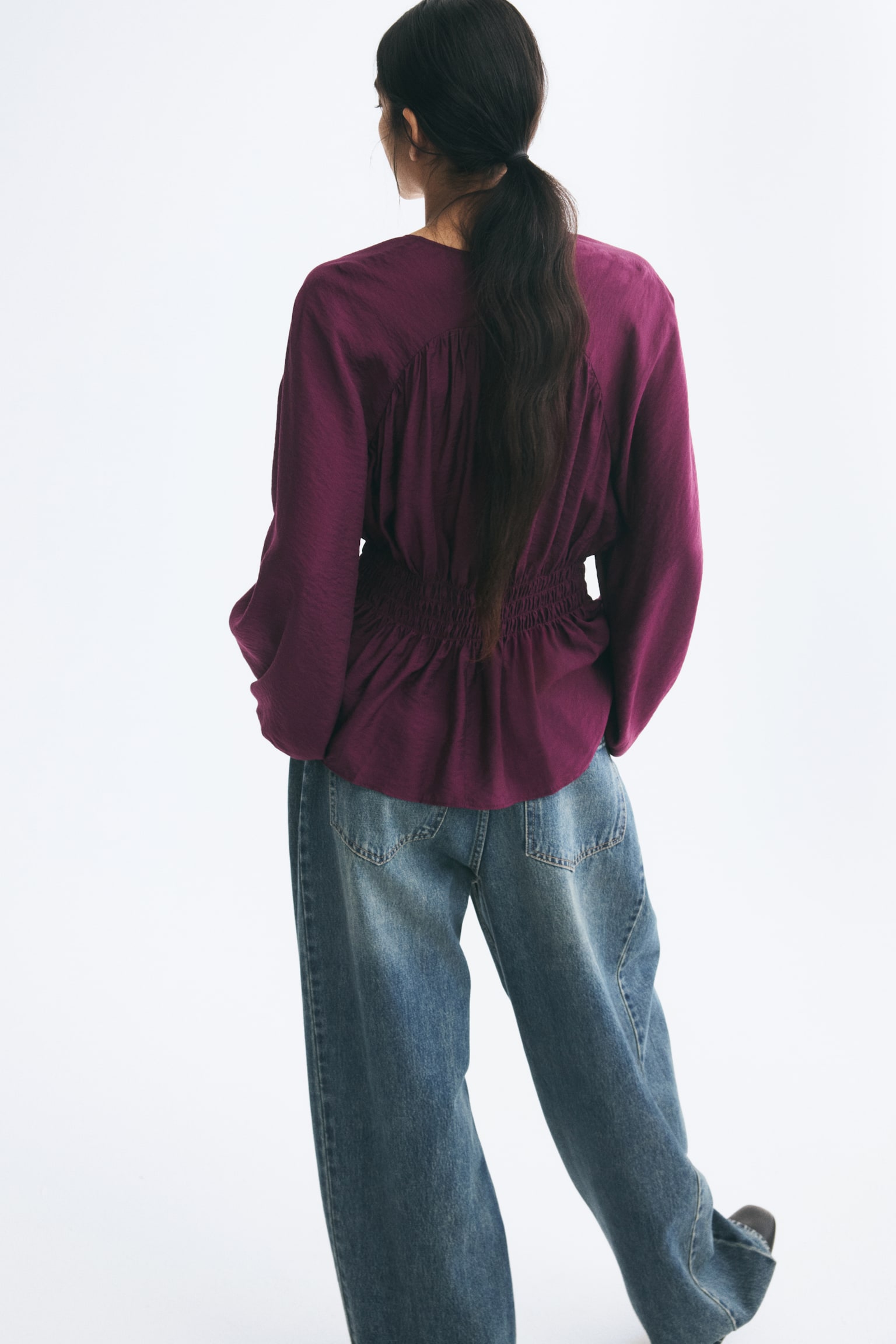 Женская блузка H&M Smocked Blouse, цвет: Тёмный фиолетовый — фото 5