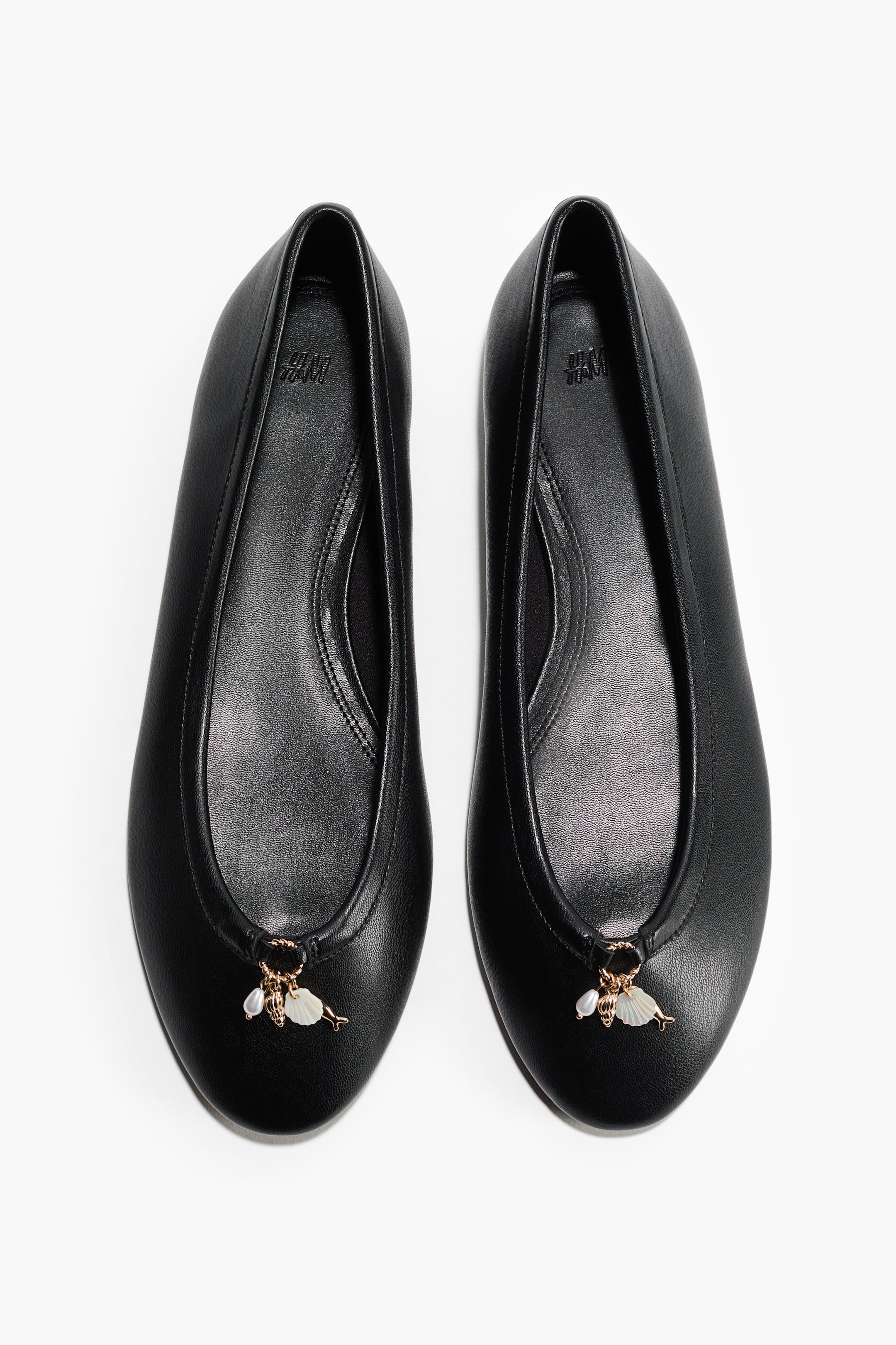 Ballerines avec breloques