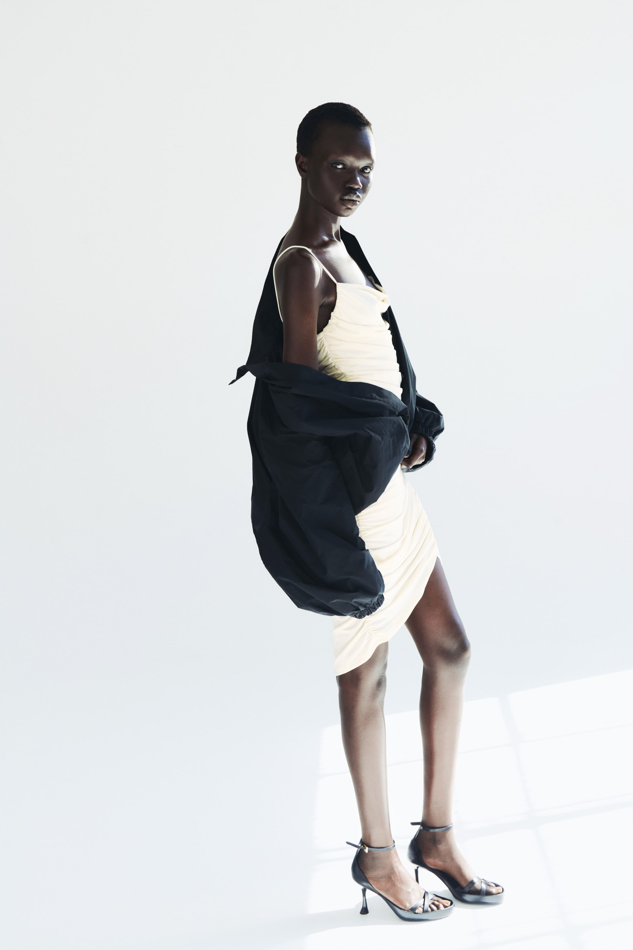 Женские платья H&M Draped Strappy Dress — фото 3