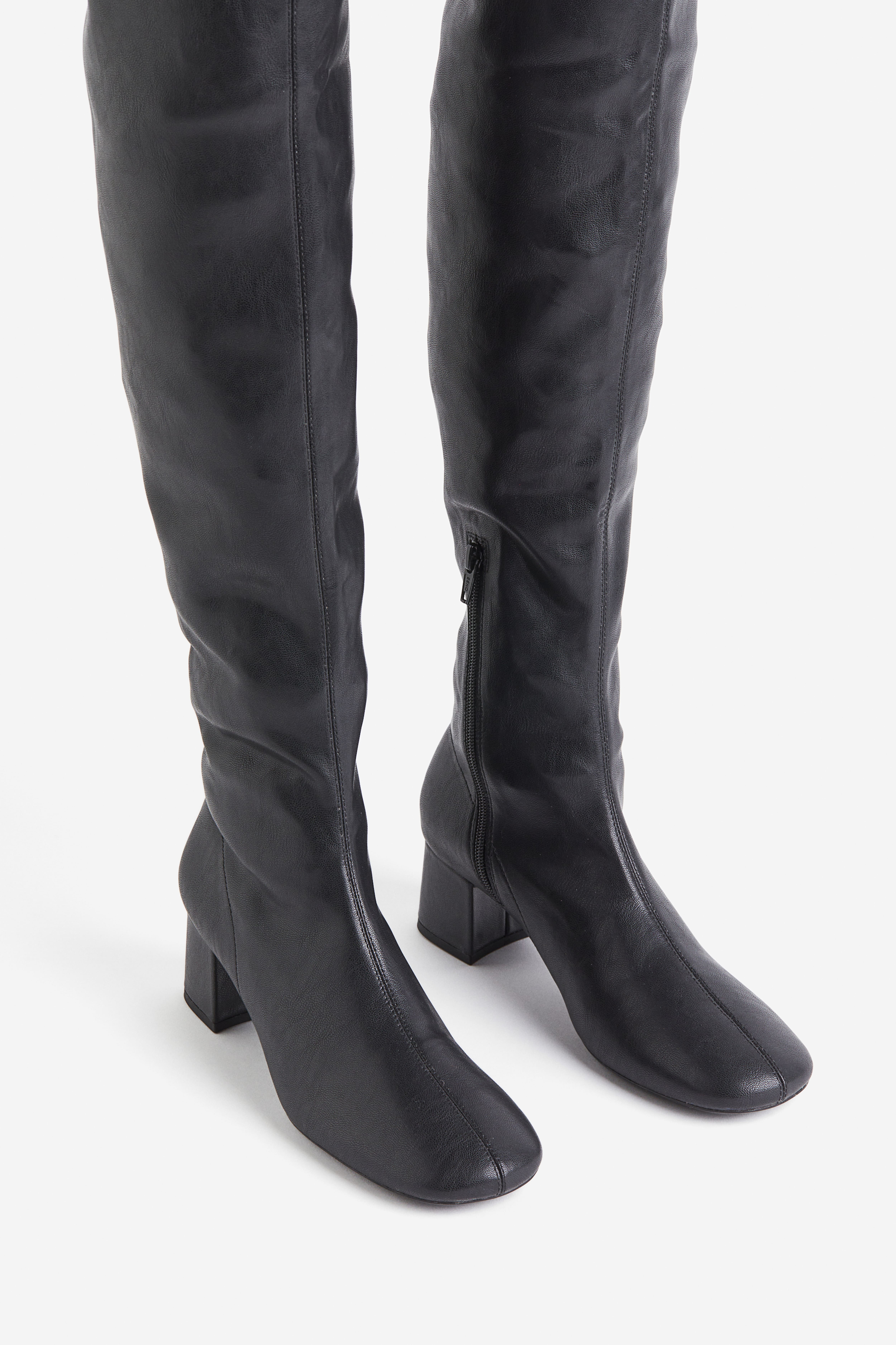 H&m high knee boots hotsell