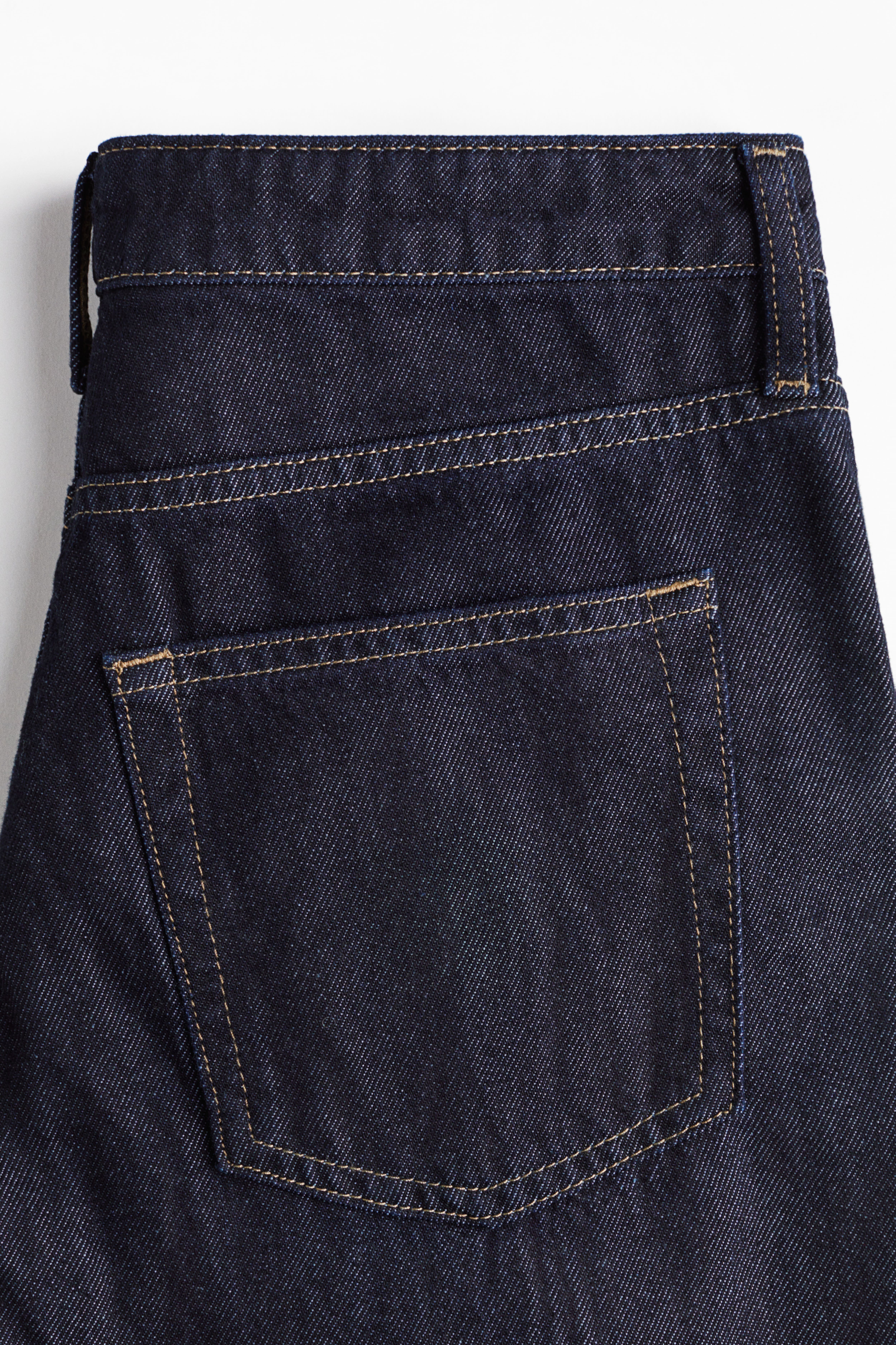 Feather Soft Wide Regular Jeans
