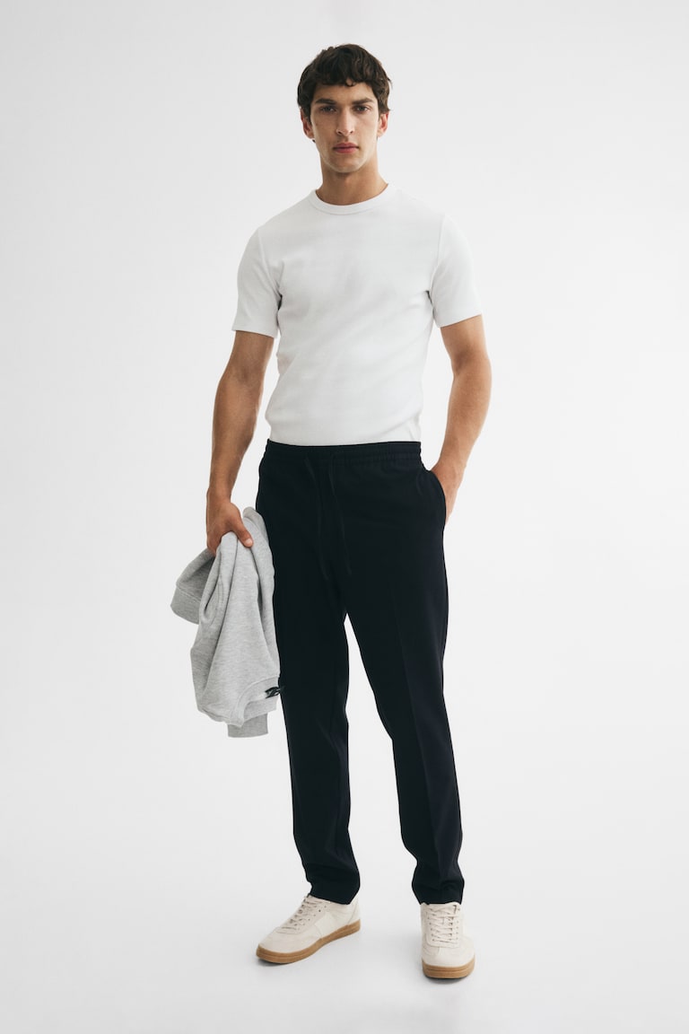 Meke pantalone elegantnog kroja Slim Fit