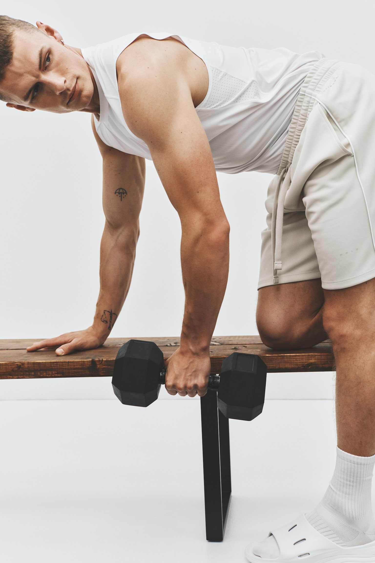 Мужские шорты H&M Move Regular-Fit Sports with DryMove™, цвет: Натуральный белый — фото 5