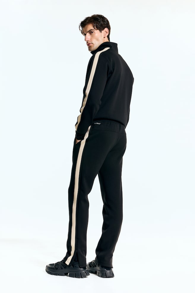 Regular Fit Track pants with DryMove™-Black - 3
