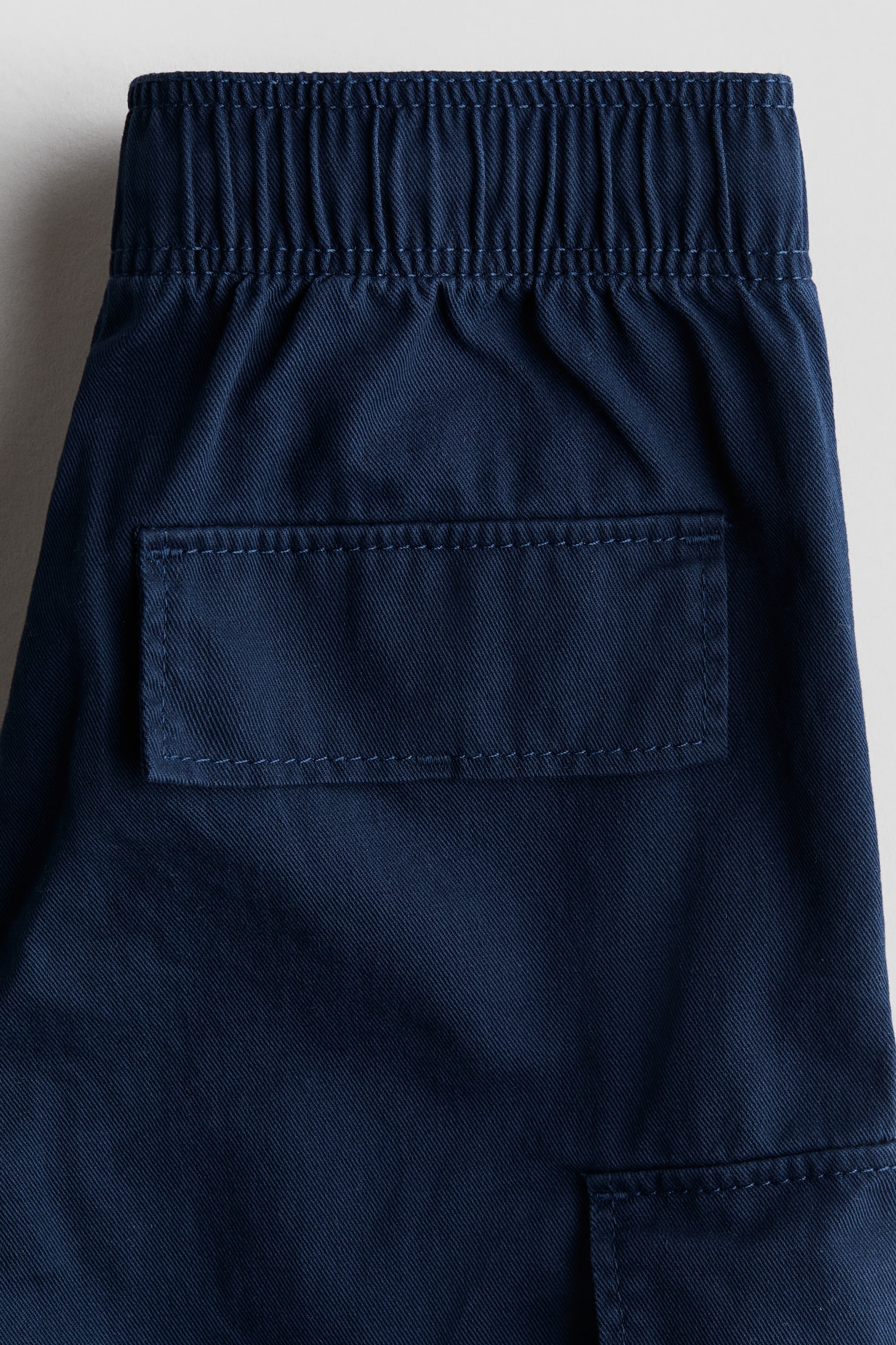 Детские шорты H&M Cotton Twill Cargo, цвет: Тёмно-синий — фото 2