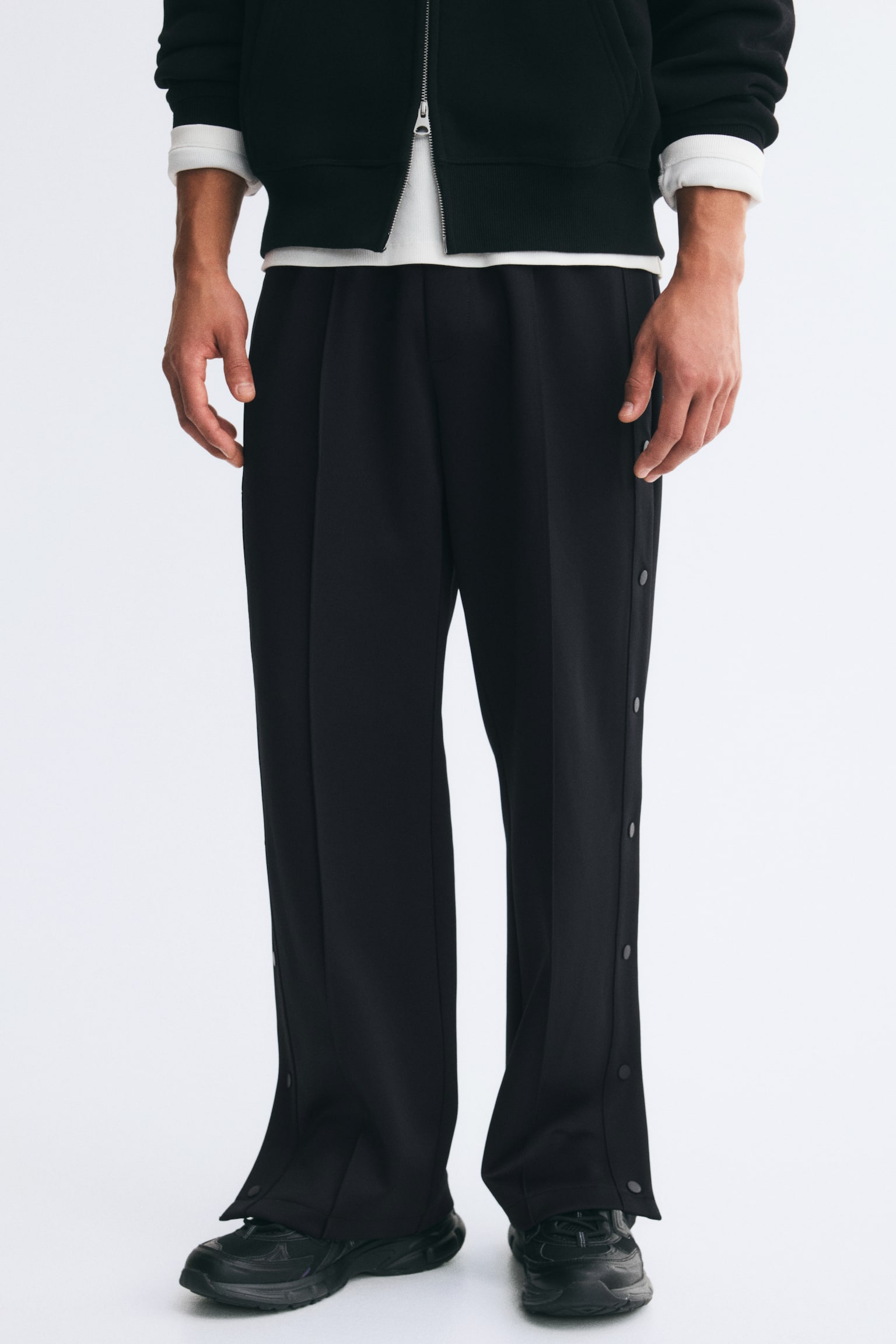 Мужские брюки H&M Relaxed-Fit, цвет: Чёрный — фото 3