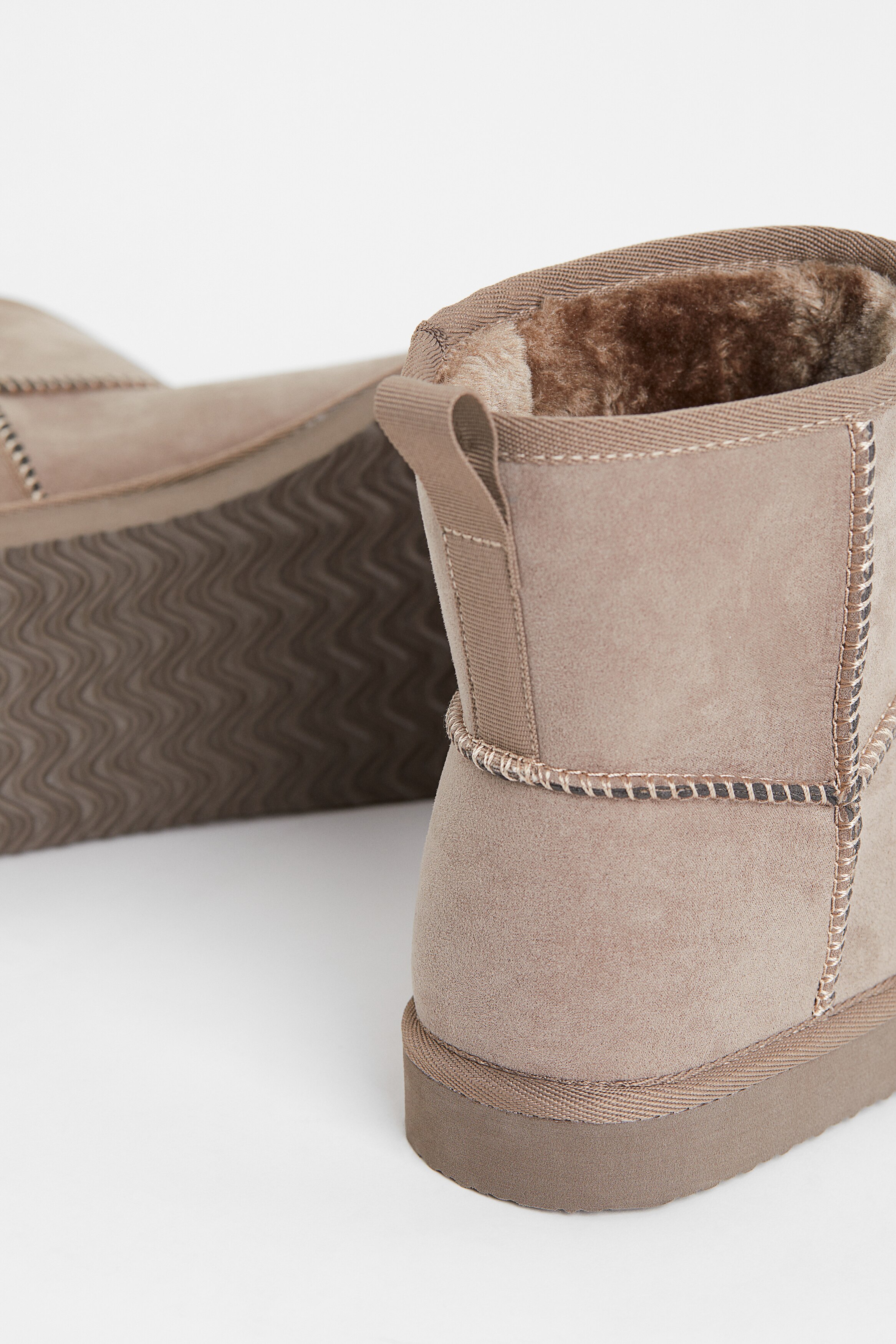 H&M Men\'s Warm Lined Slip on Beige Boots Size 10.5 NEW with Tags Men main image 4