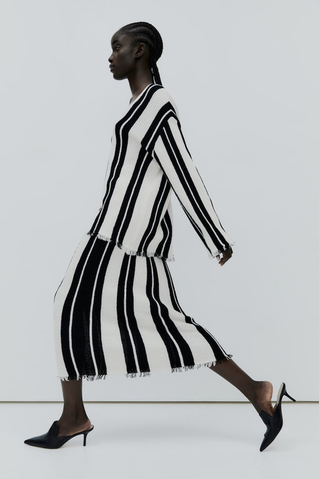 Knitted skirt - White/Black striped - 1