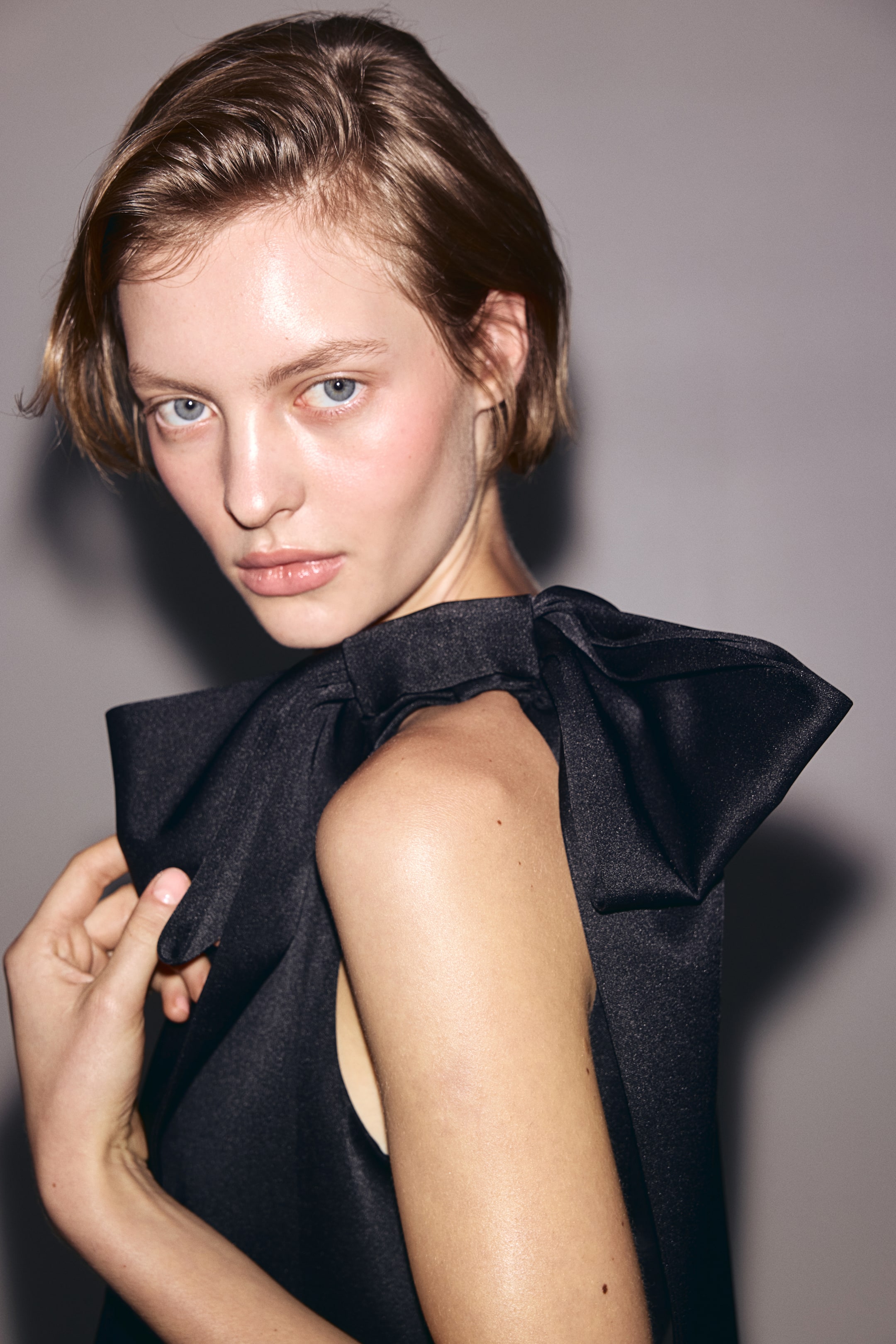 View larger image: Bow-detail one-shoulder dress - Black - Ladies | H&M IN 3