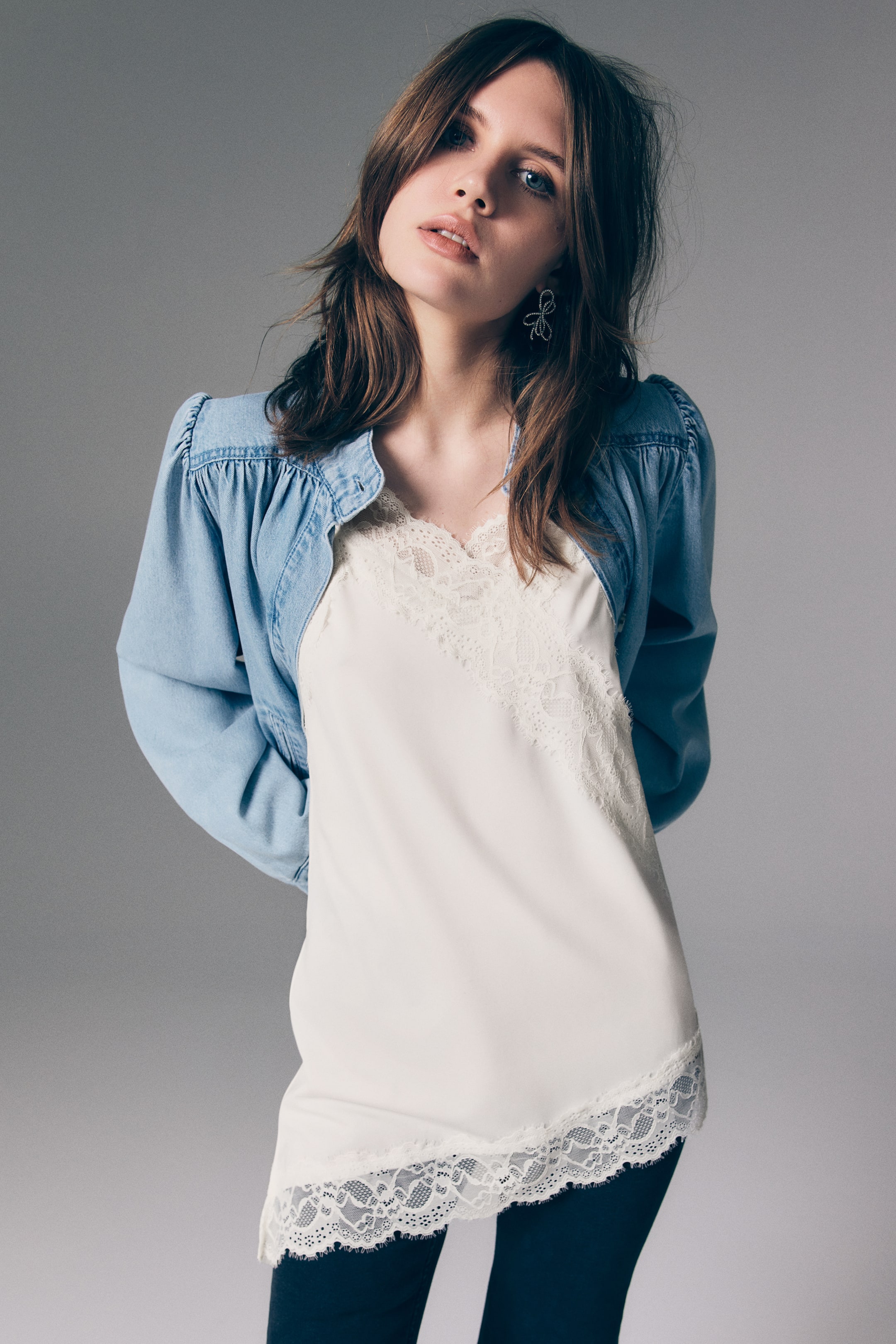 Haut à bretelles fines en jersey avec dentelle