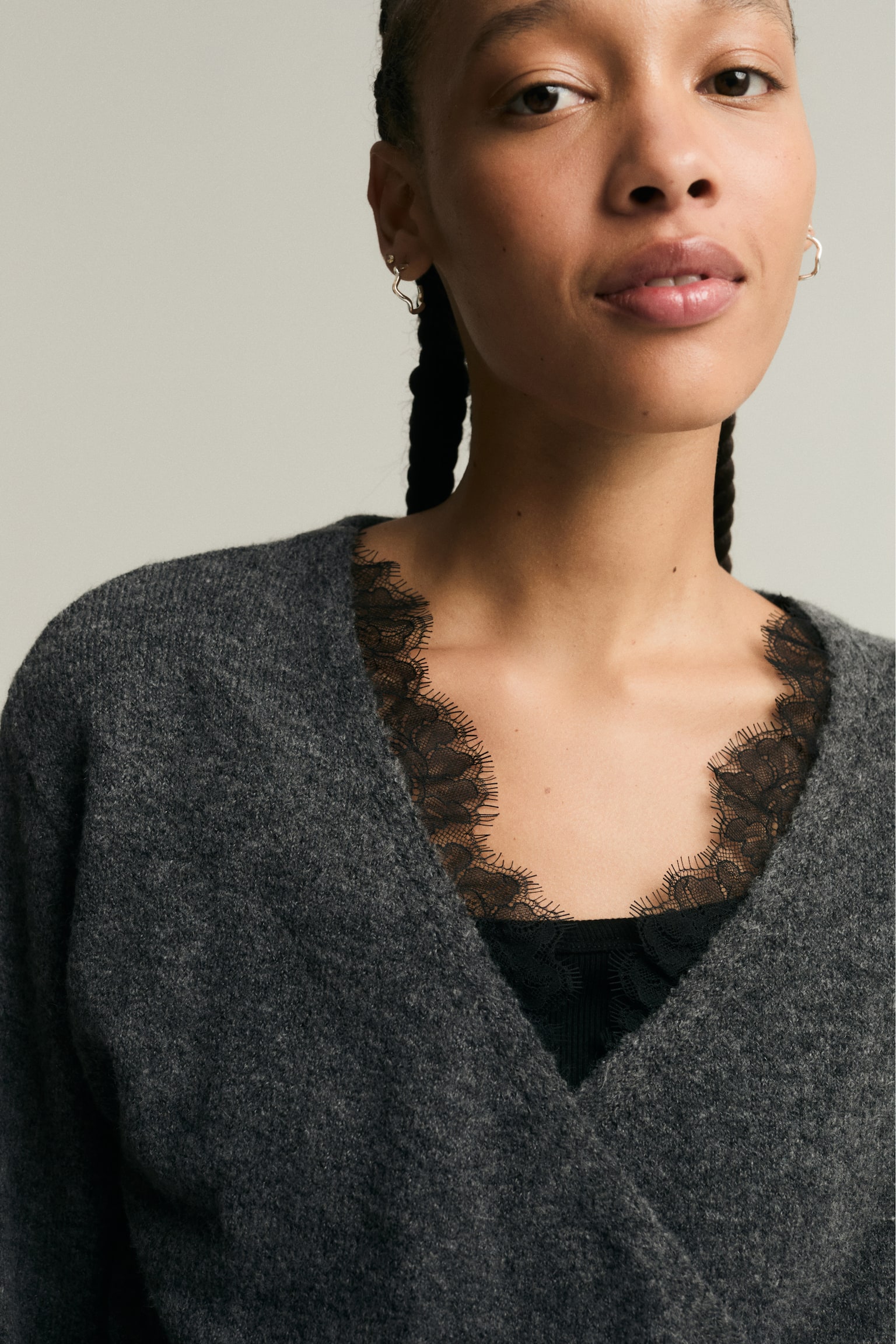 Женский свитер H&M Lace-Detail Knit, цвет: Тёмный серый — фото 5