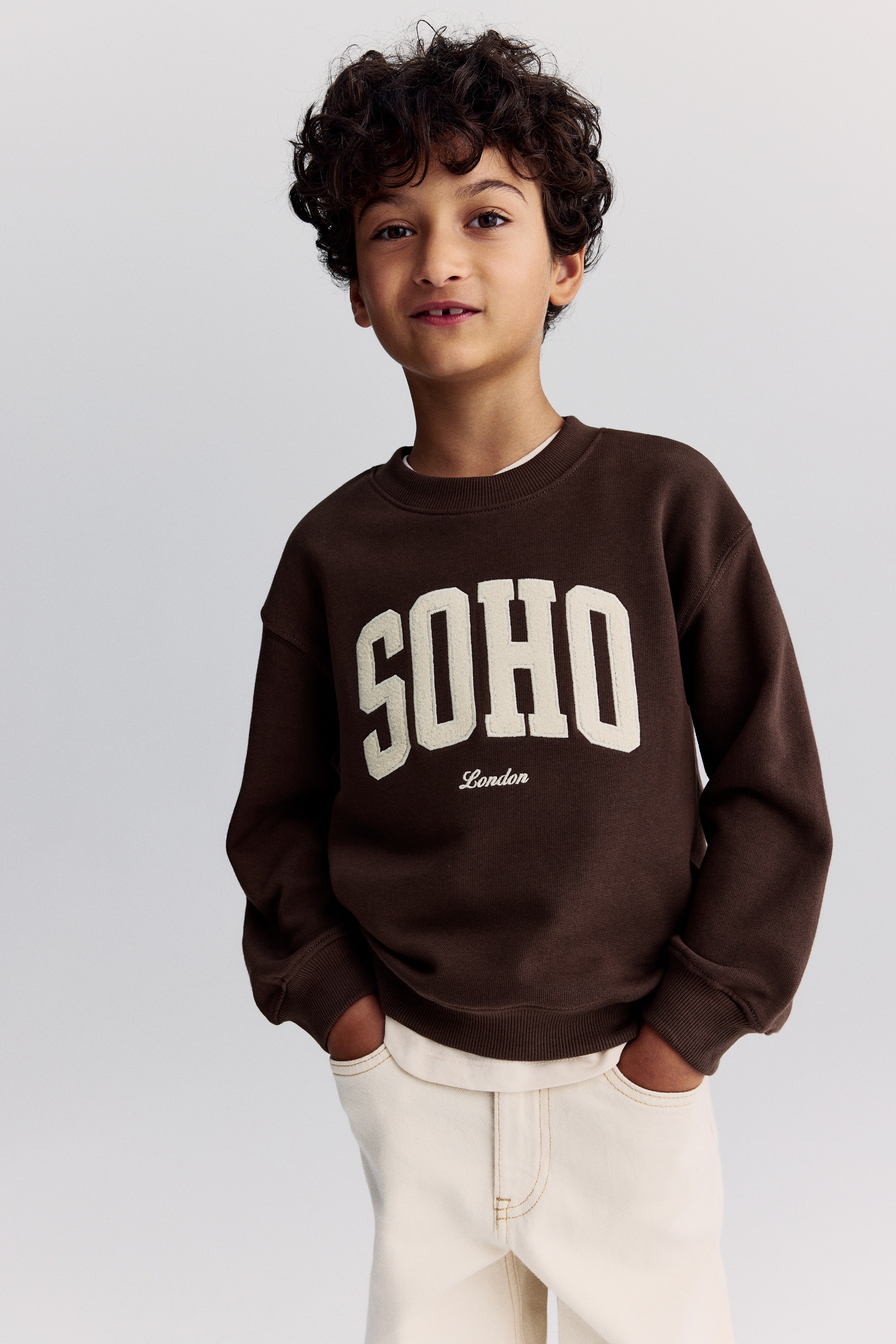 H & M - プリントクルーネックスウェットシャツ - ブラウン