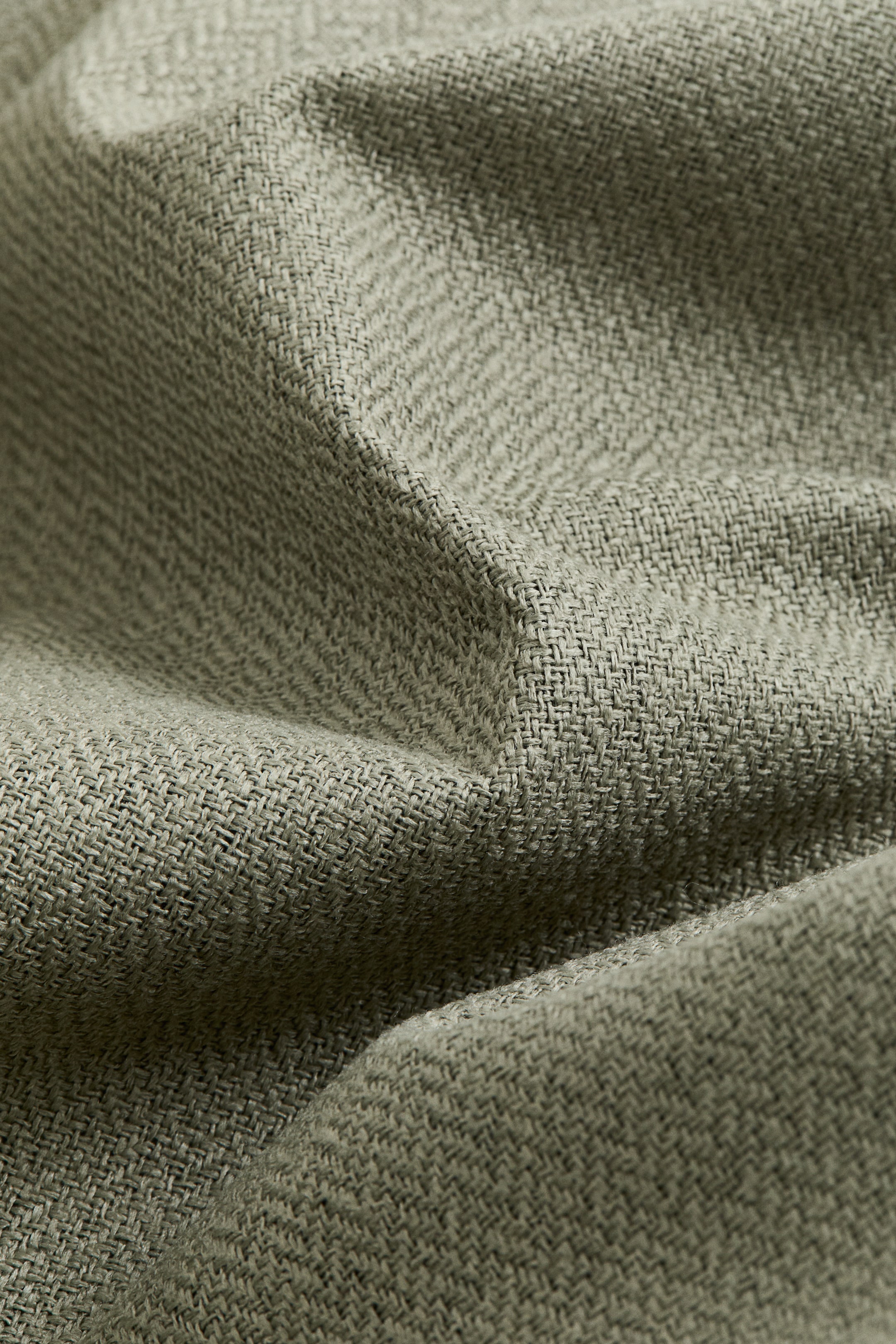 View larger image: 1-Pack Wide Blackout Herringbone Curtain Panel - Khaki green - Home All | H&M US 4