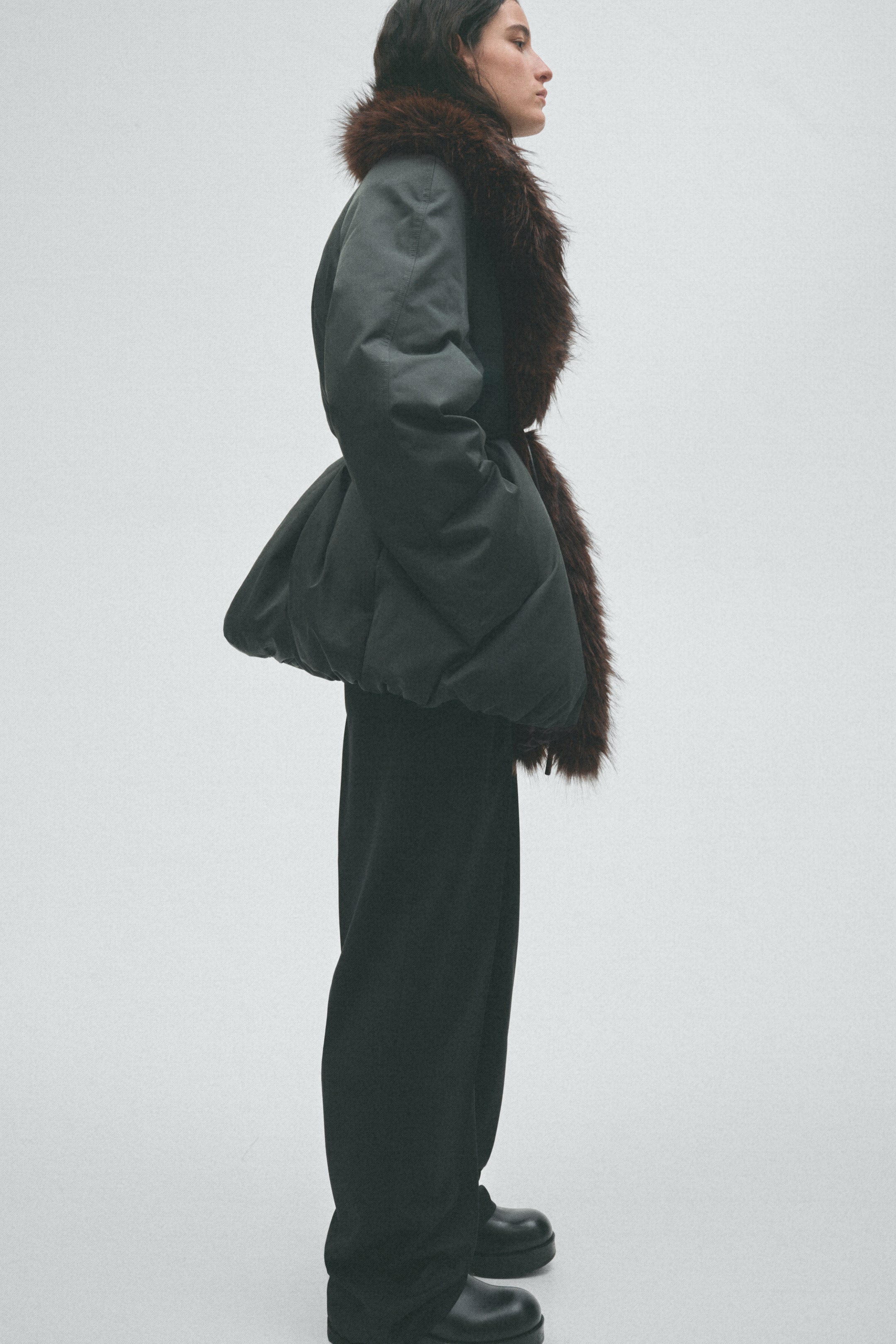 Manteau matelassé long à ceinture nouer
