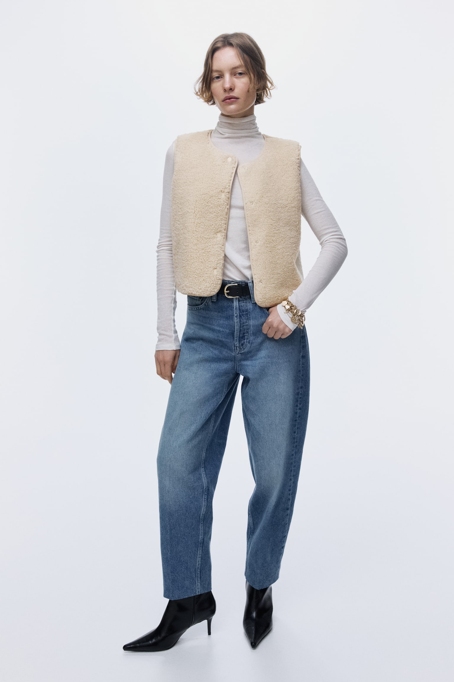 Gilet in pelliccia di pile - Beige chiaro - 5