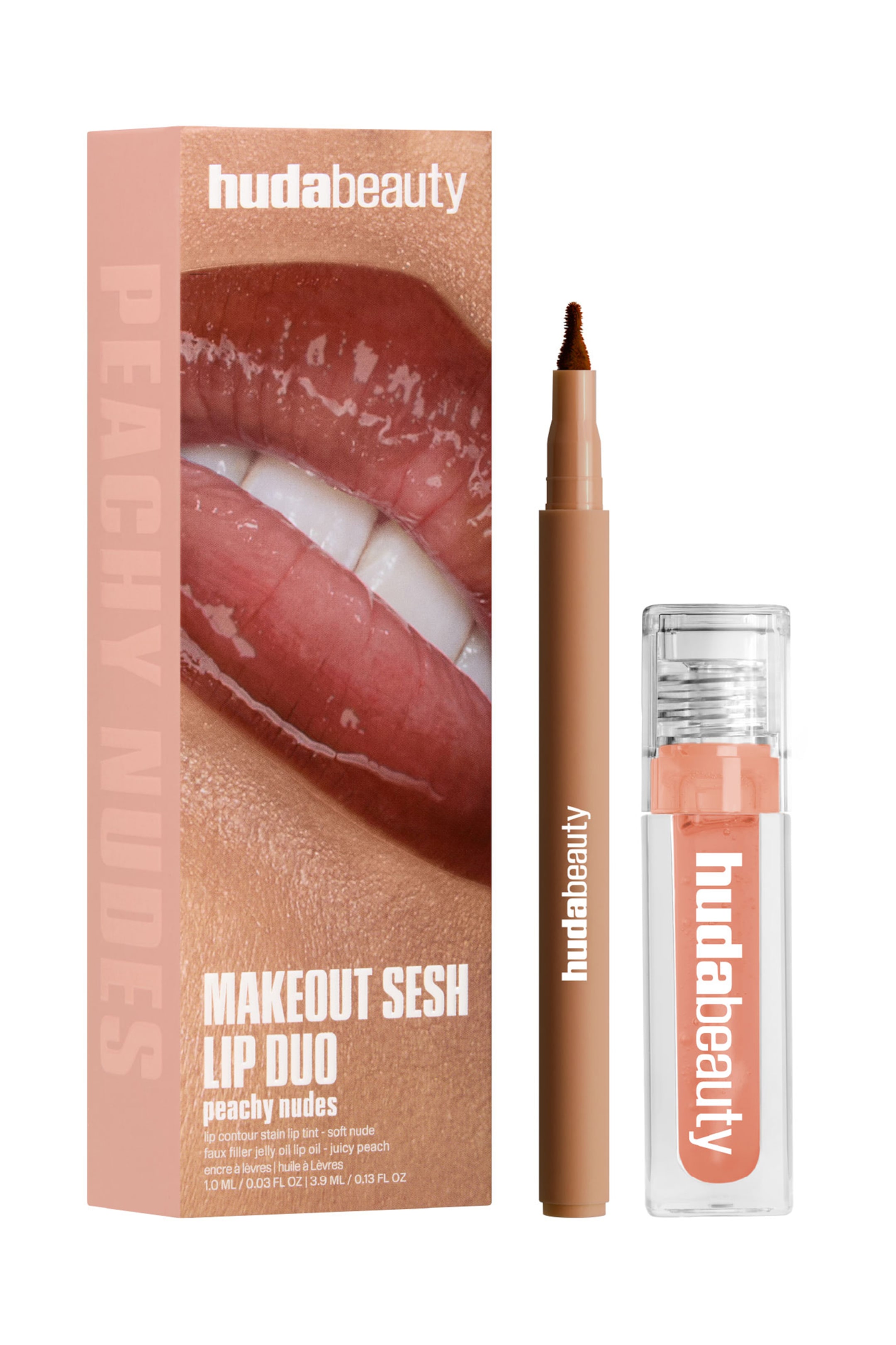 Näytä suurempi kuva: Huda Beauty Makeout Sesh Lip Duo on esillä, ja siinä on nude persikanvärinen tuote, jossa on kiiltävien huulien grafiikka. Pystyssä ja pääasiassa eteenpäin suunnattuna duo sisältää nude ruskean huulikontuurikynän, jossa on tummanruskea harjaspää, sekä kirkkaan suorakulmaisen huuliöljyputkilon, joka sisältää persikanväristä nestettä.