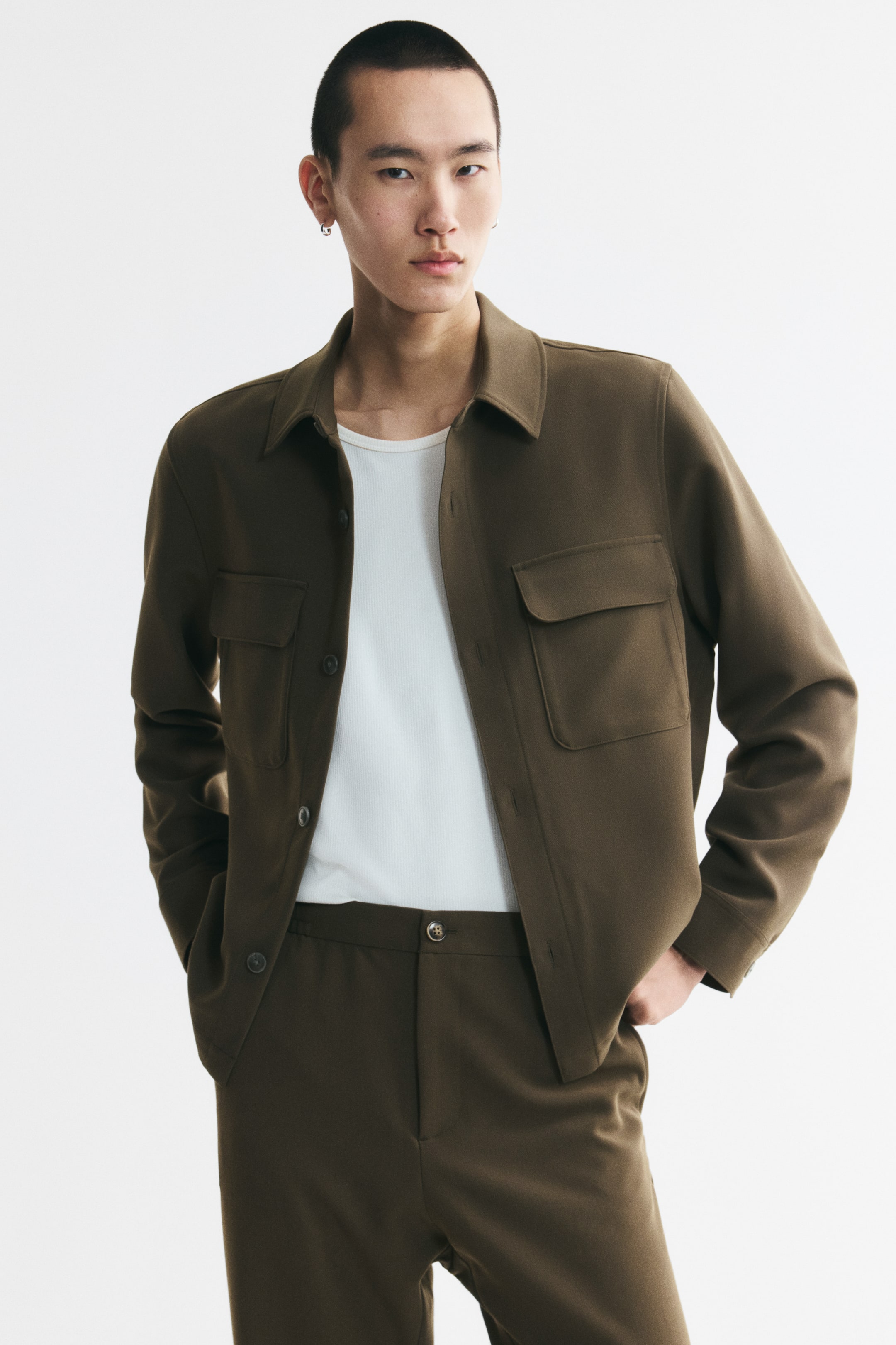 Xem ảnh lớn hơn: Áo sơ mi khoác nhẹ - Màu xanh kaki đậm - Men | H&M VN 1