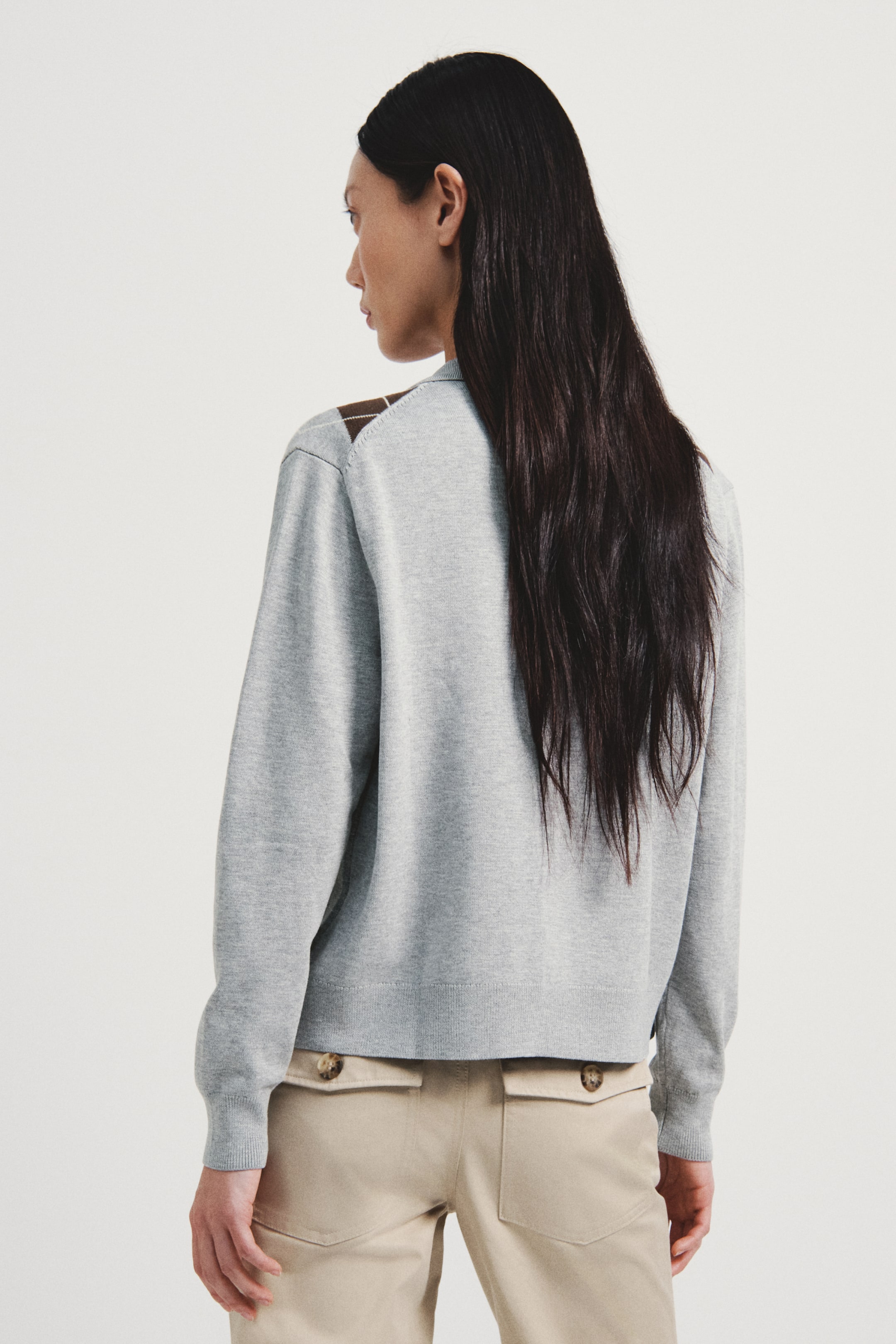 Xem ảnh lớn hơn: Áo cardigan có cổ - Màu xám đốm/Hoạ tiết quả trám - Ladies | H&M VN 3