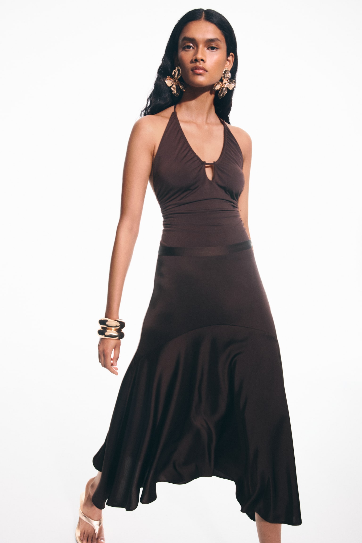 Body drapeado con cuello halter - Café oscuro/Crema/Rojo - 2