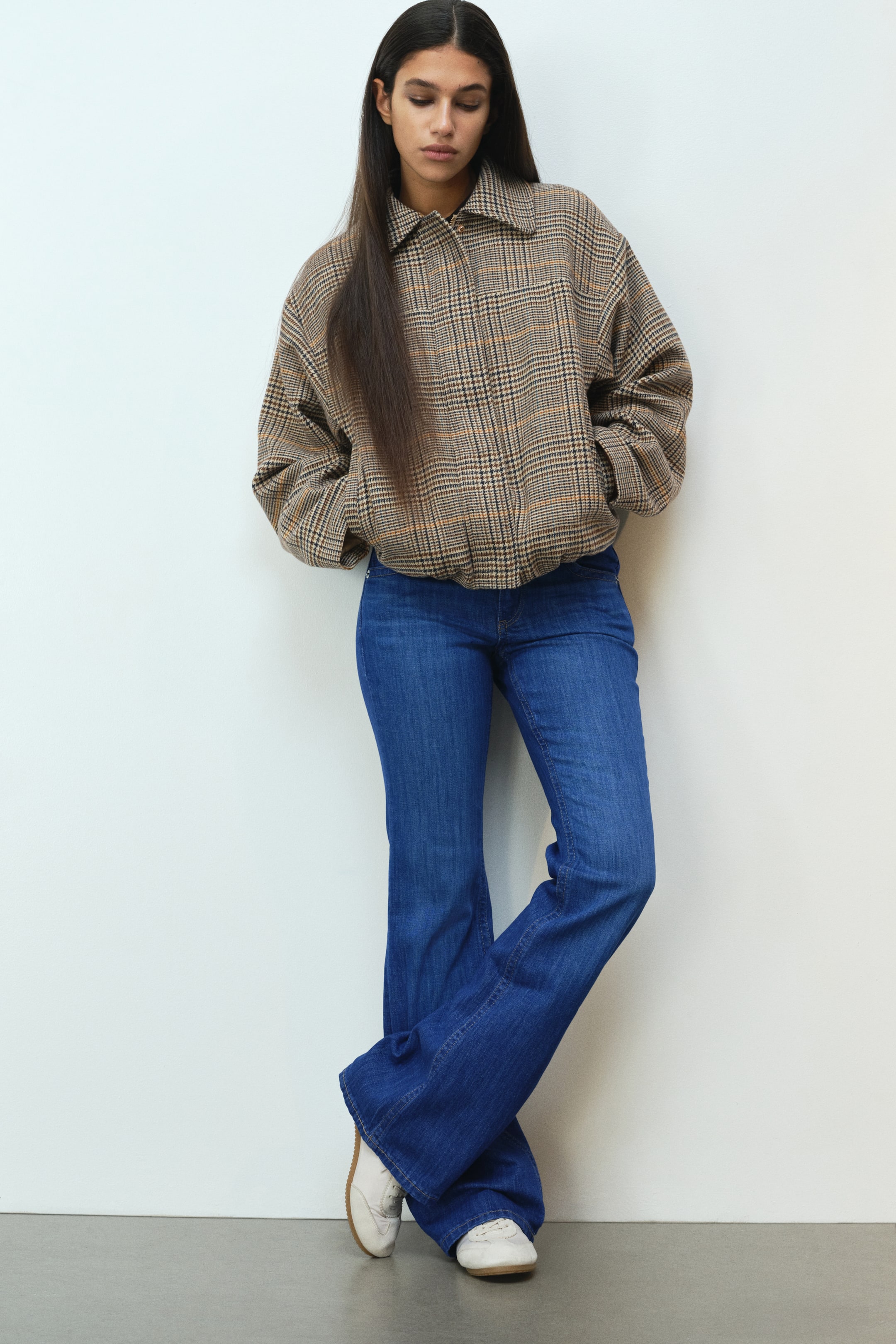 Zobacz większy obraz: Flared Low Jeans - Niebieski denim - ONA | H&M PL 1