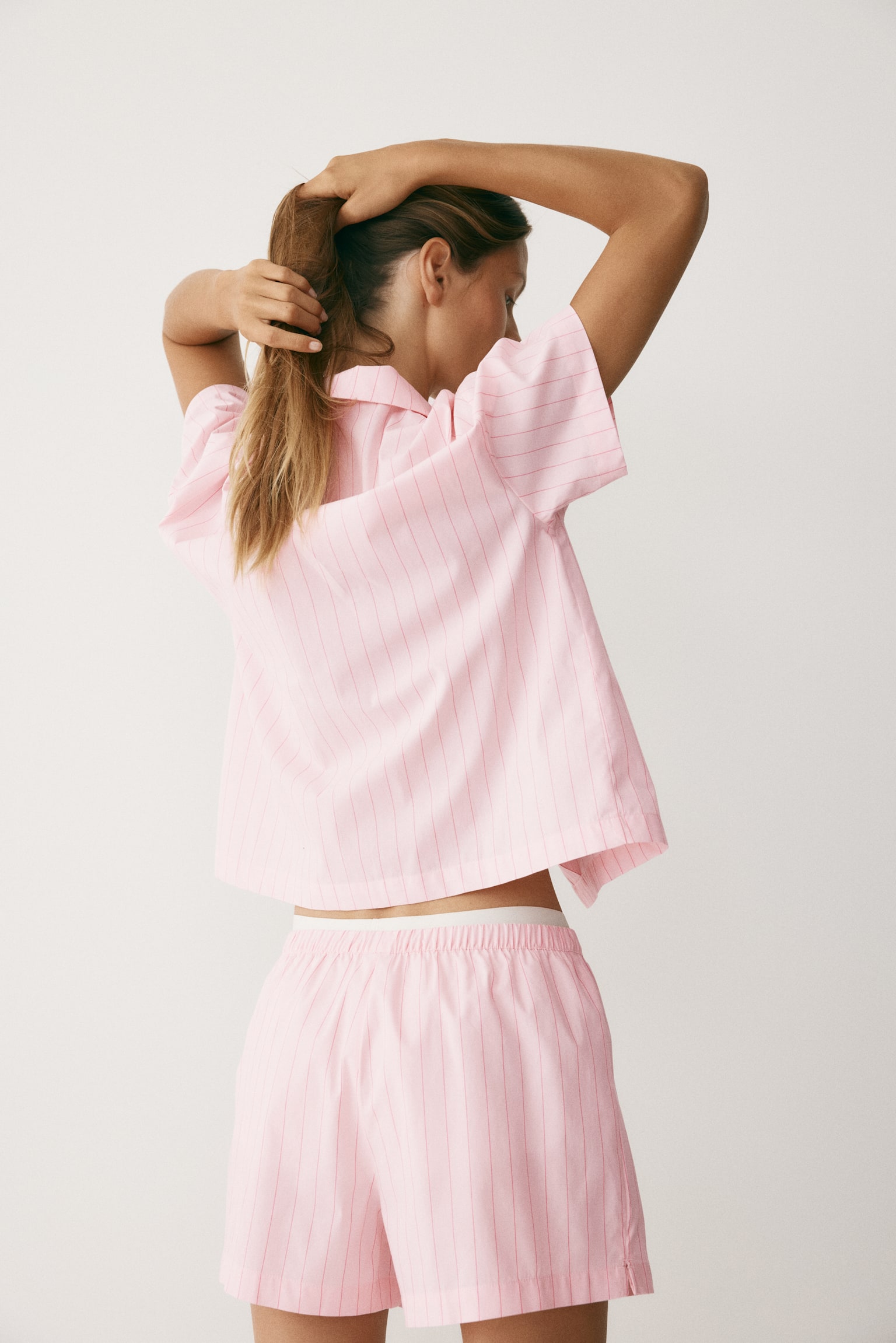 Pyjama shirt and shorts - 6