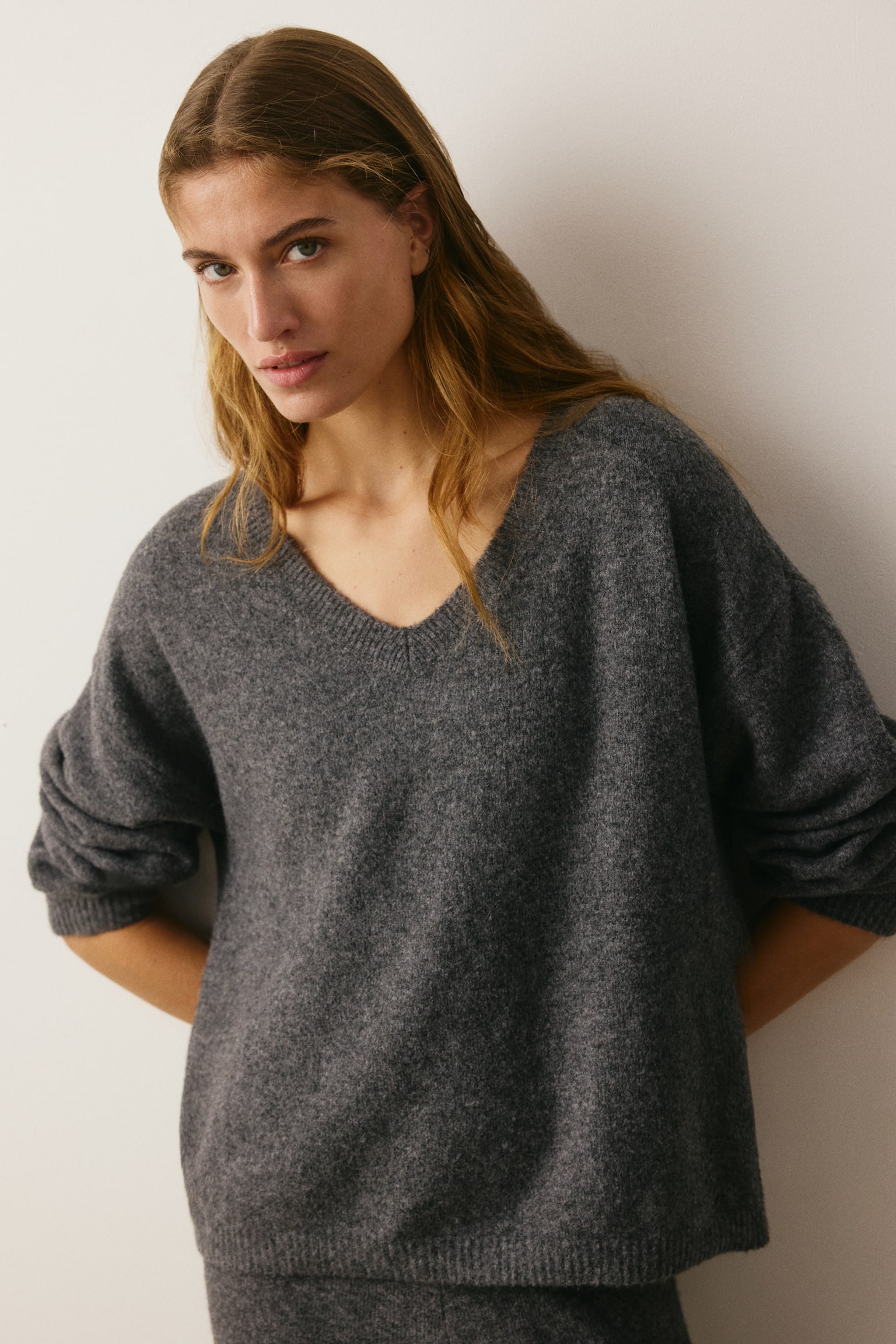 Женский свитер H&M Oversized Sweater, цвет: Тёмный серый меланжевый — фото 4