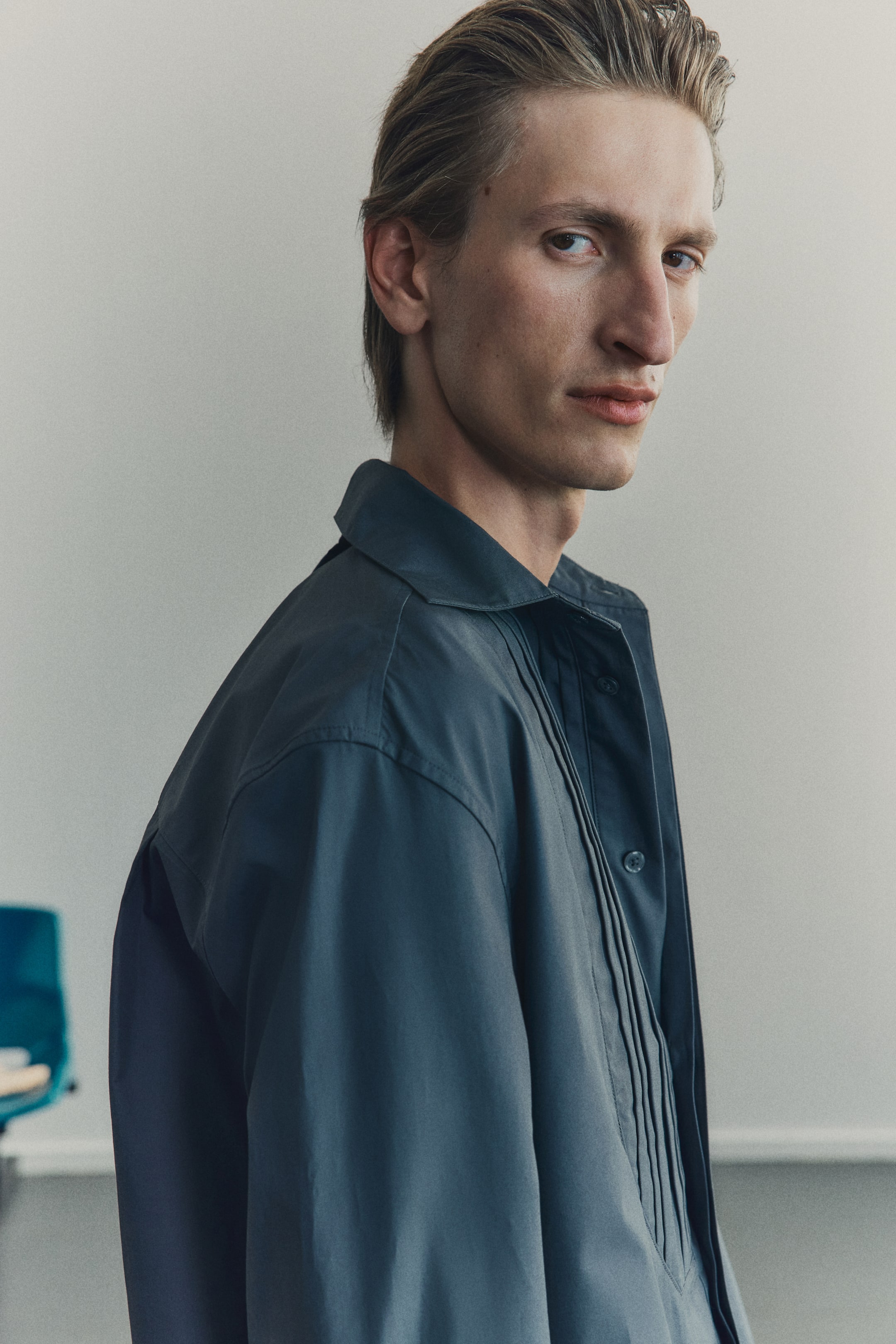 Ingrandisci l'immagine: Camicia da smoking Loose Fit - Grigio scuro - UOMO | H&M CH 4