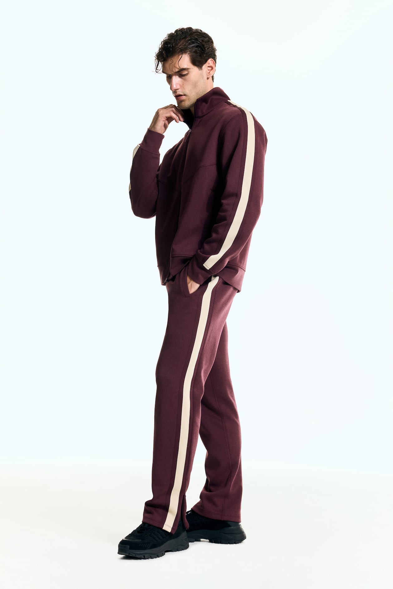 Regular Fit Track pants with DryMove™ Light burgundy Men