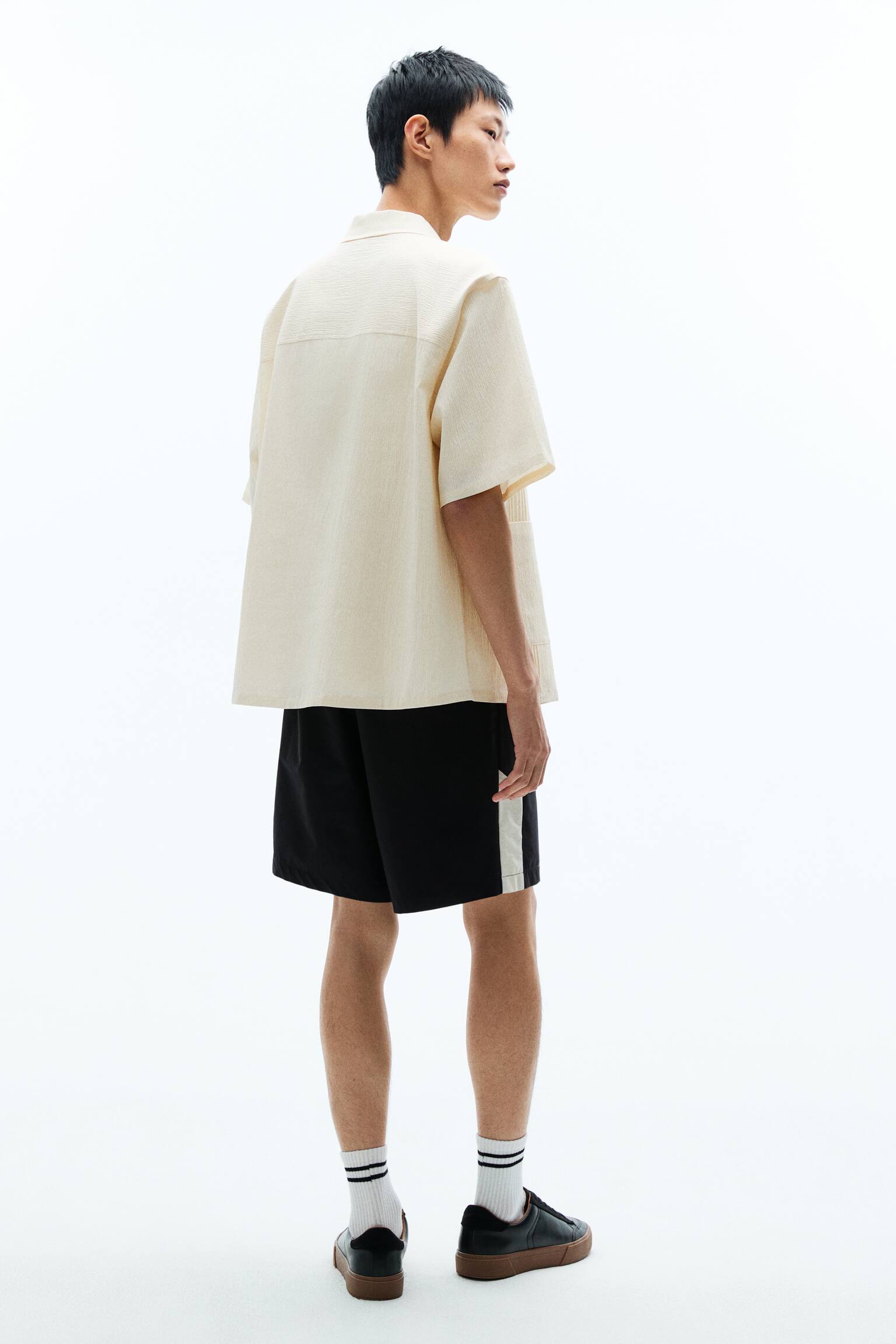 Loose Fit Textured short-sleeved shirt - Cream/Black - 5