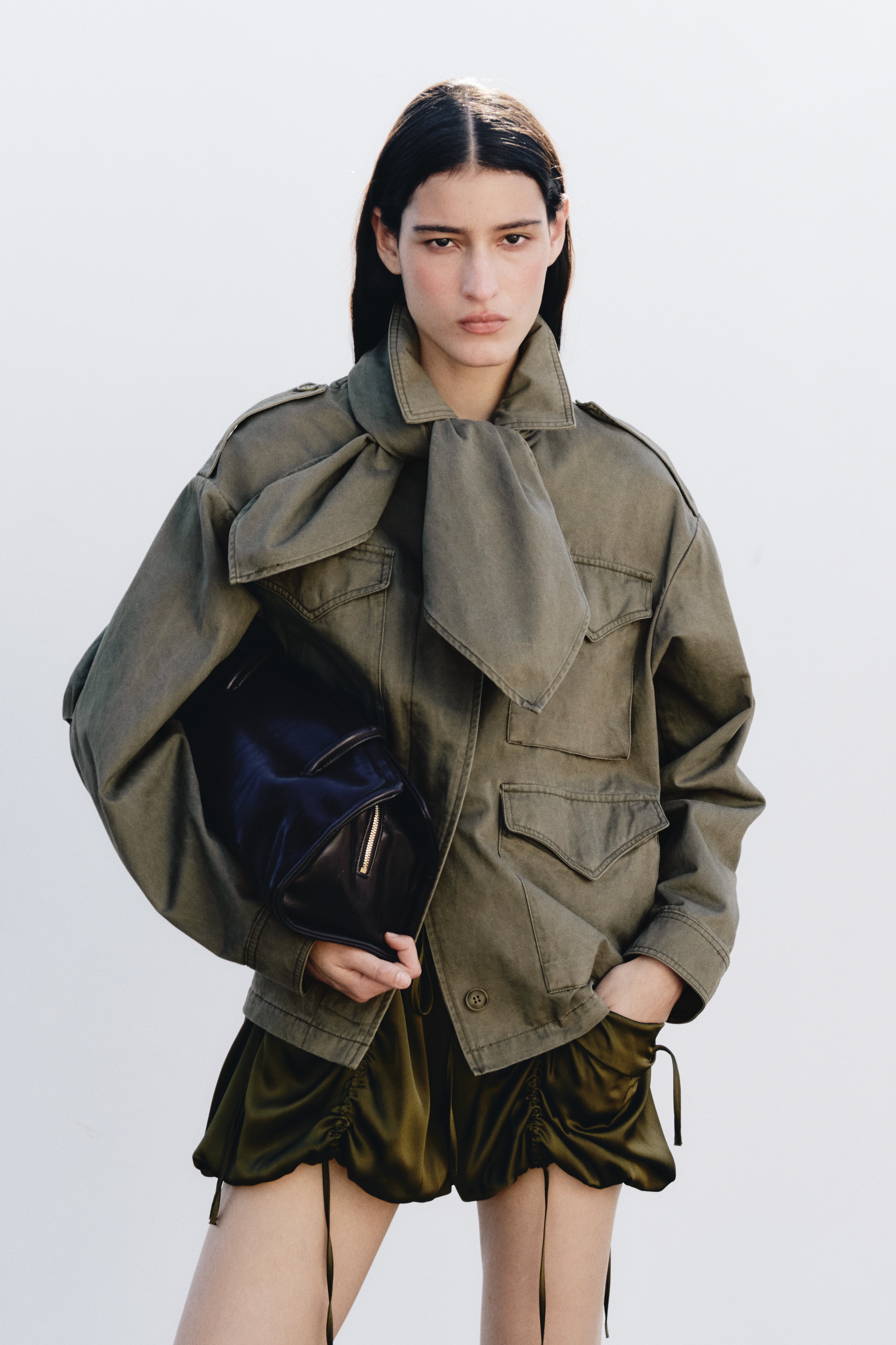 Cotton cargo jacketModel