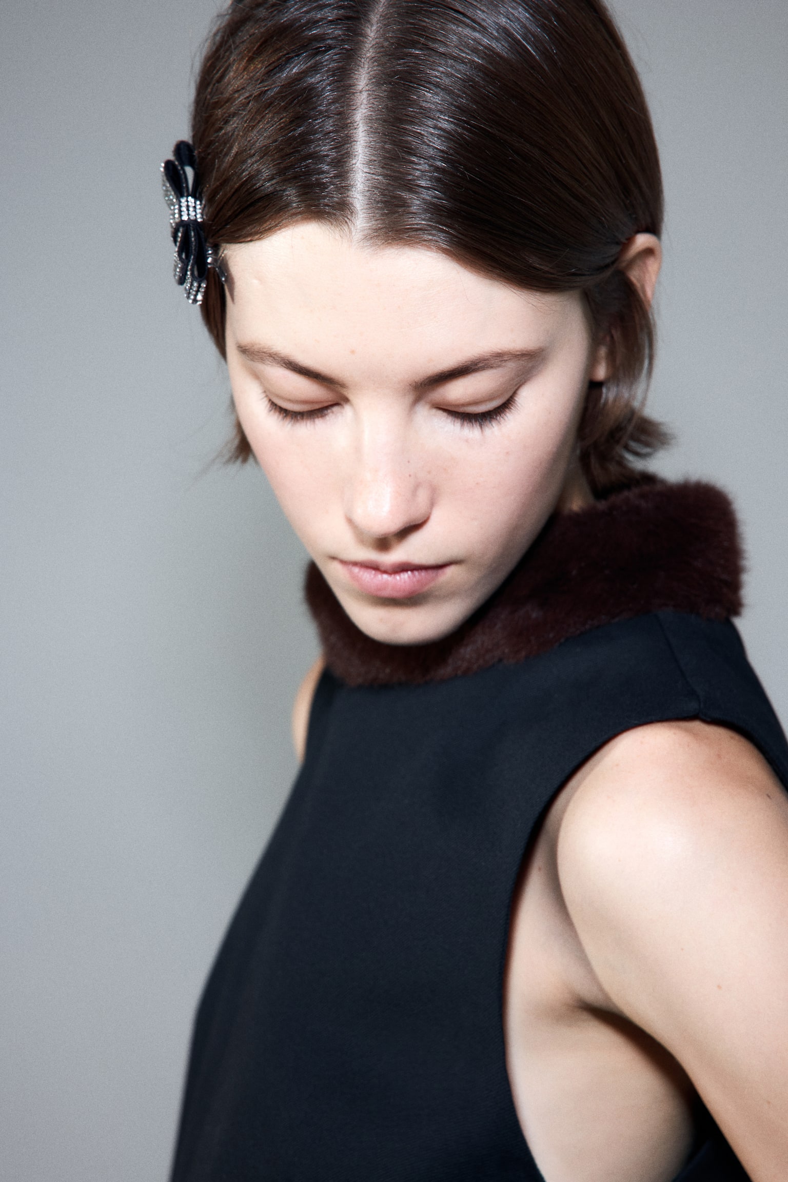 Къса рокля с яка - Черен - 3