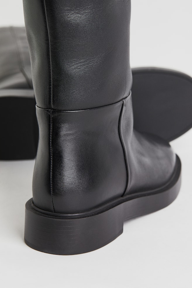 Knæhøje boots i læder - Sort - 3