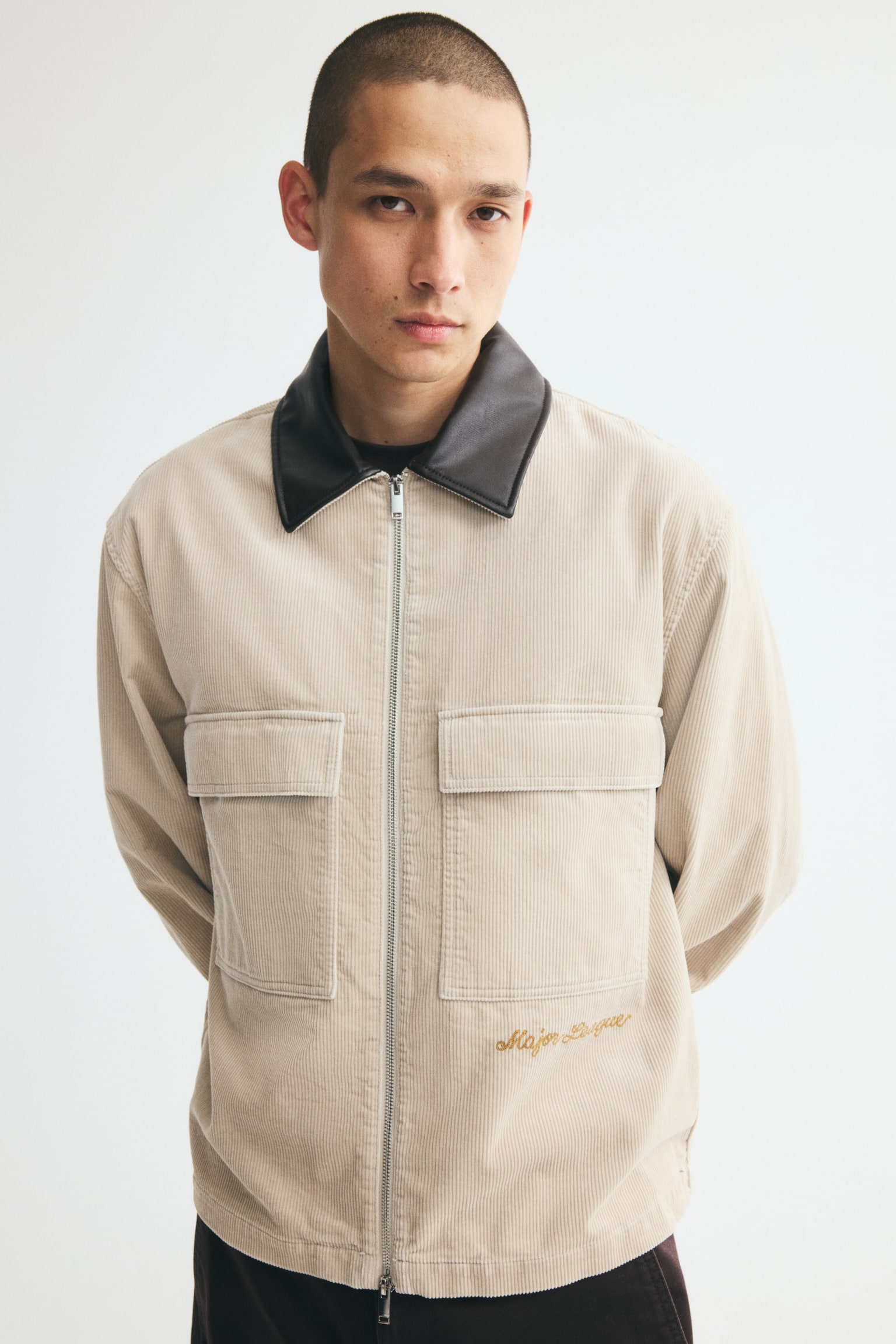 Мужская рубашка H&M Corduroy Workwear Overshirt, цвет: Светлый бежевый — фото 4