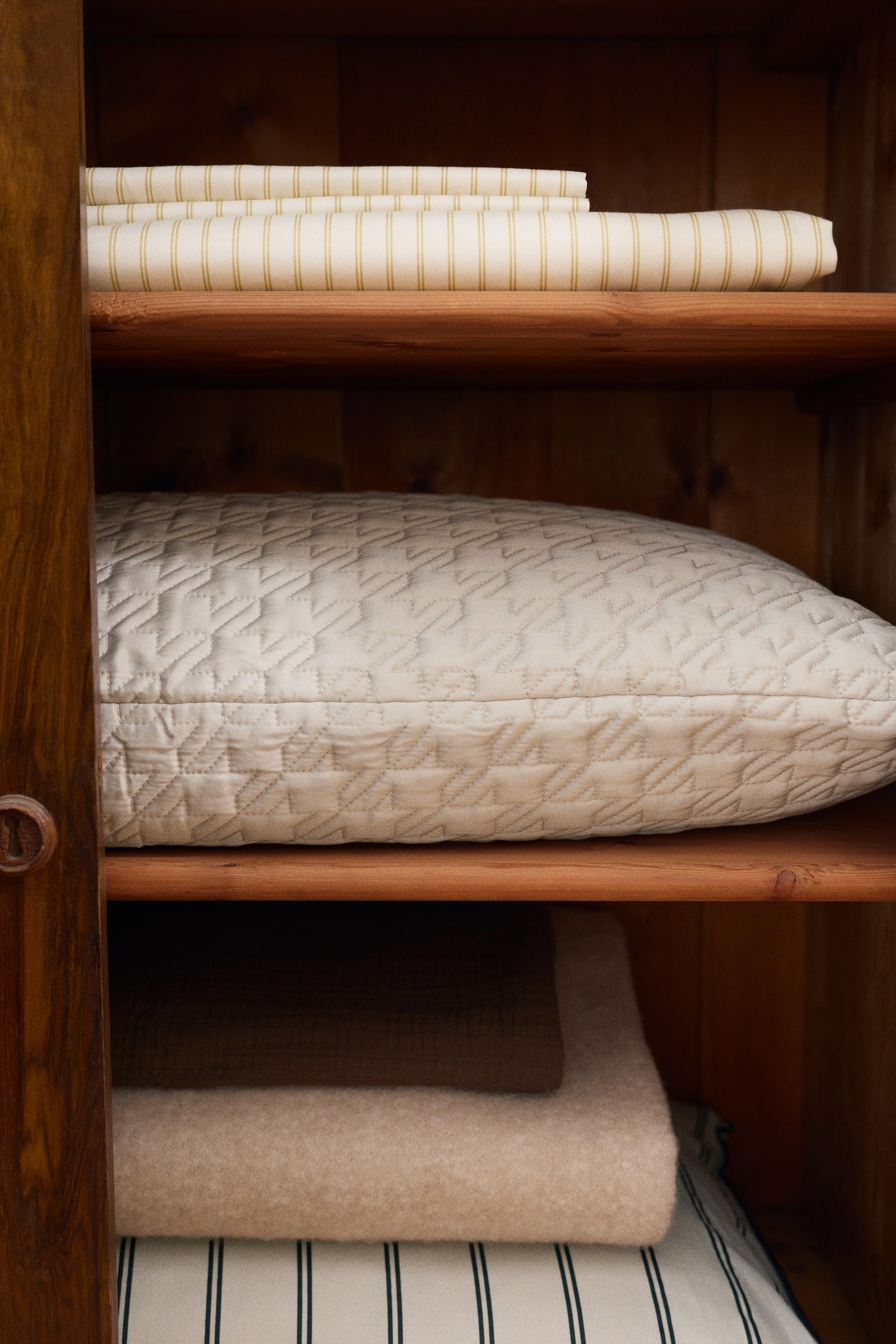 View larger image: Quilted cushion cover - Light mole - Home All | H&M 1