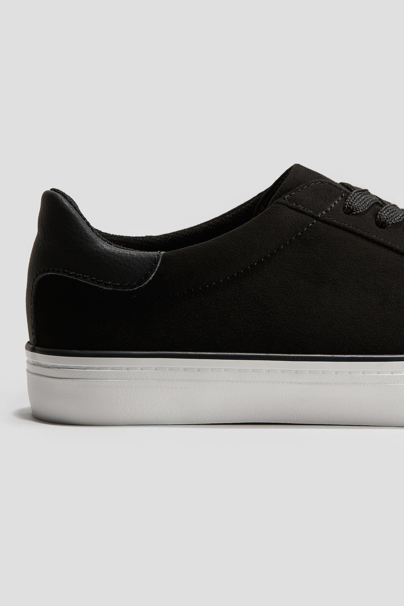 Trainers - Black - 3