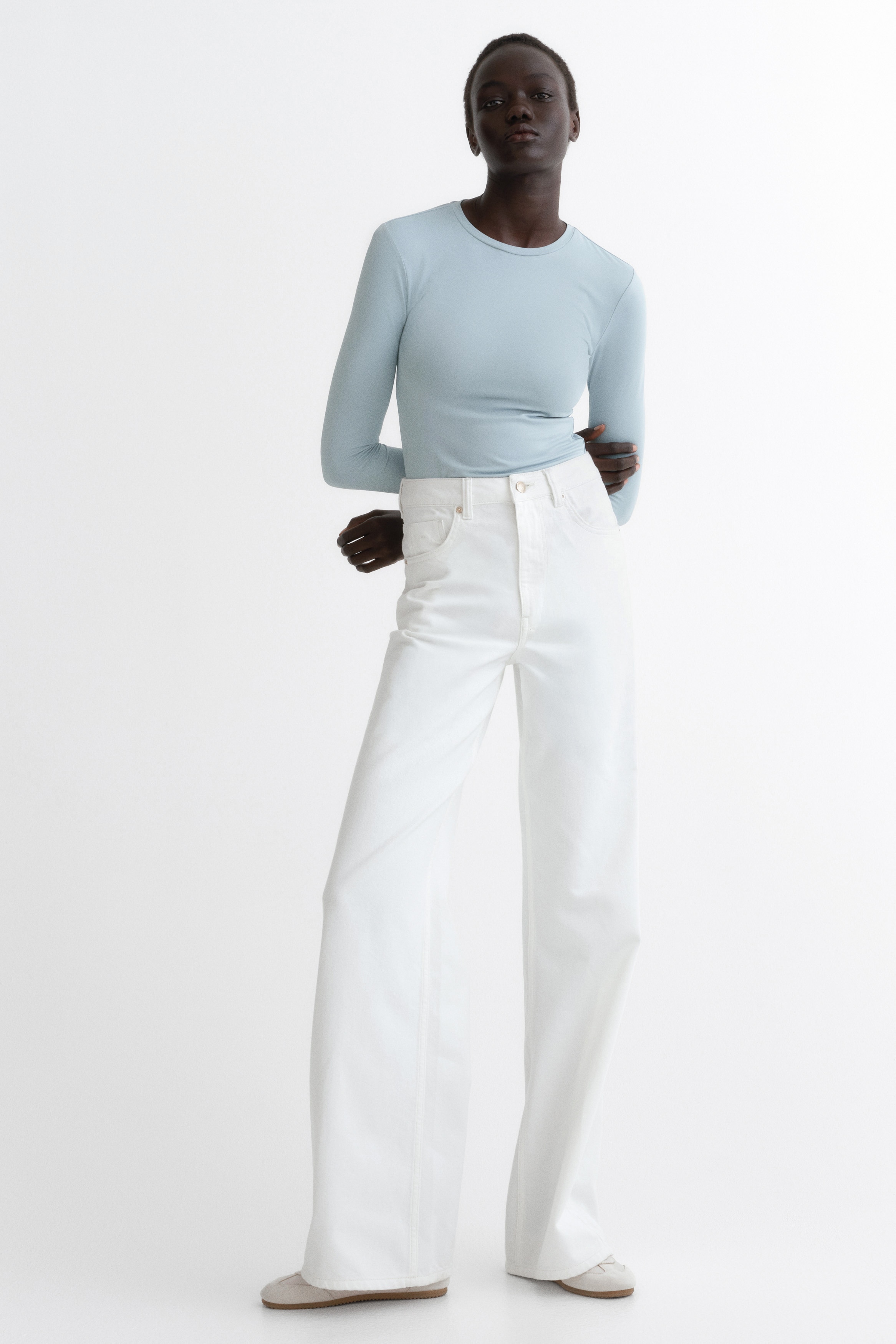 Long-sleeved microfibre top