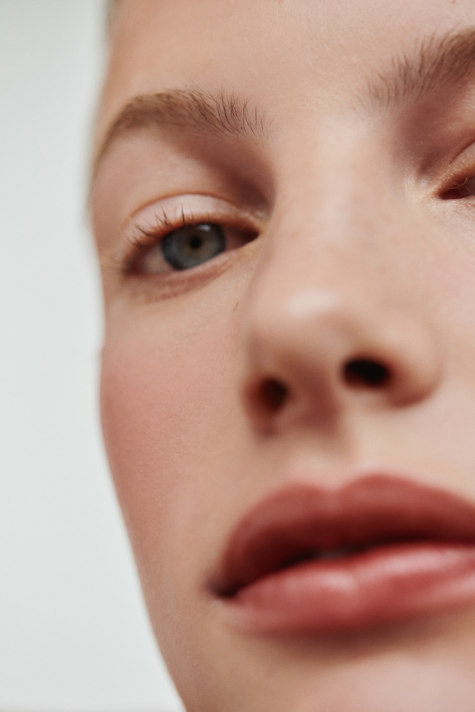 Blush Touch flytende rouge - Rose Petal/Peach Blossom/Soft Sand/Tropical Coral - 6