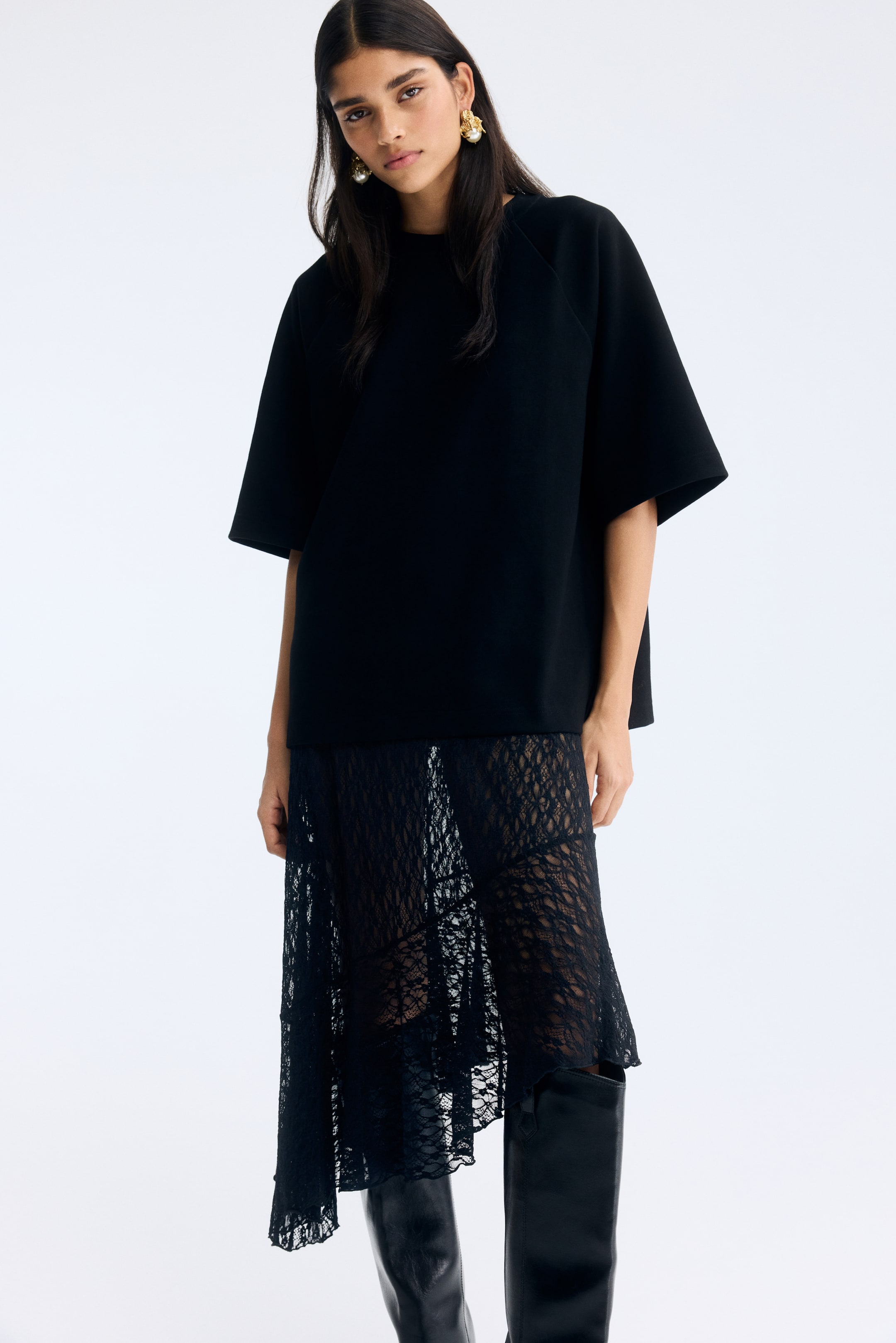 Zobraziť väčší obrázok: Asymetrická čipková sukňa - Čierna - ŽENY | H&M SK 2