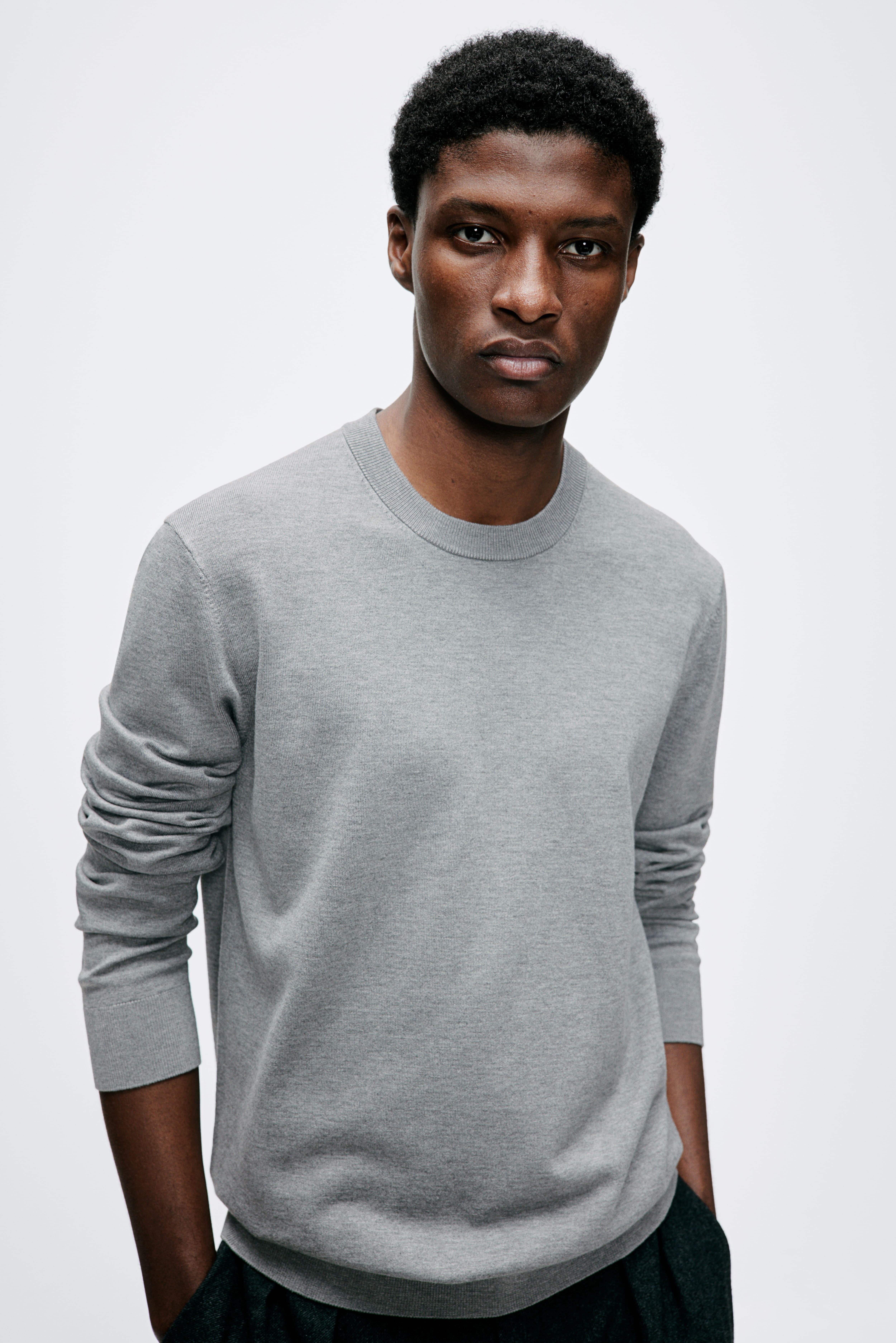 HM Feinstrickpullover Slim Fit