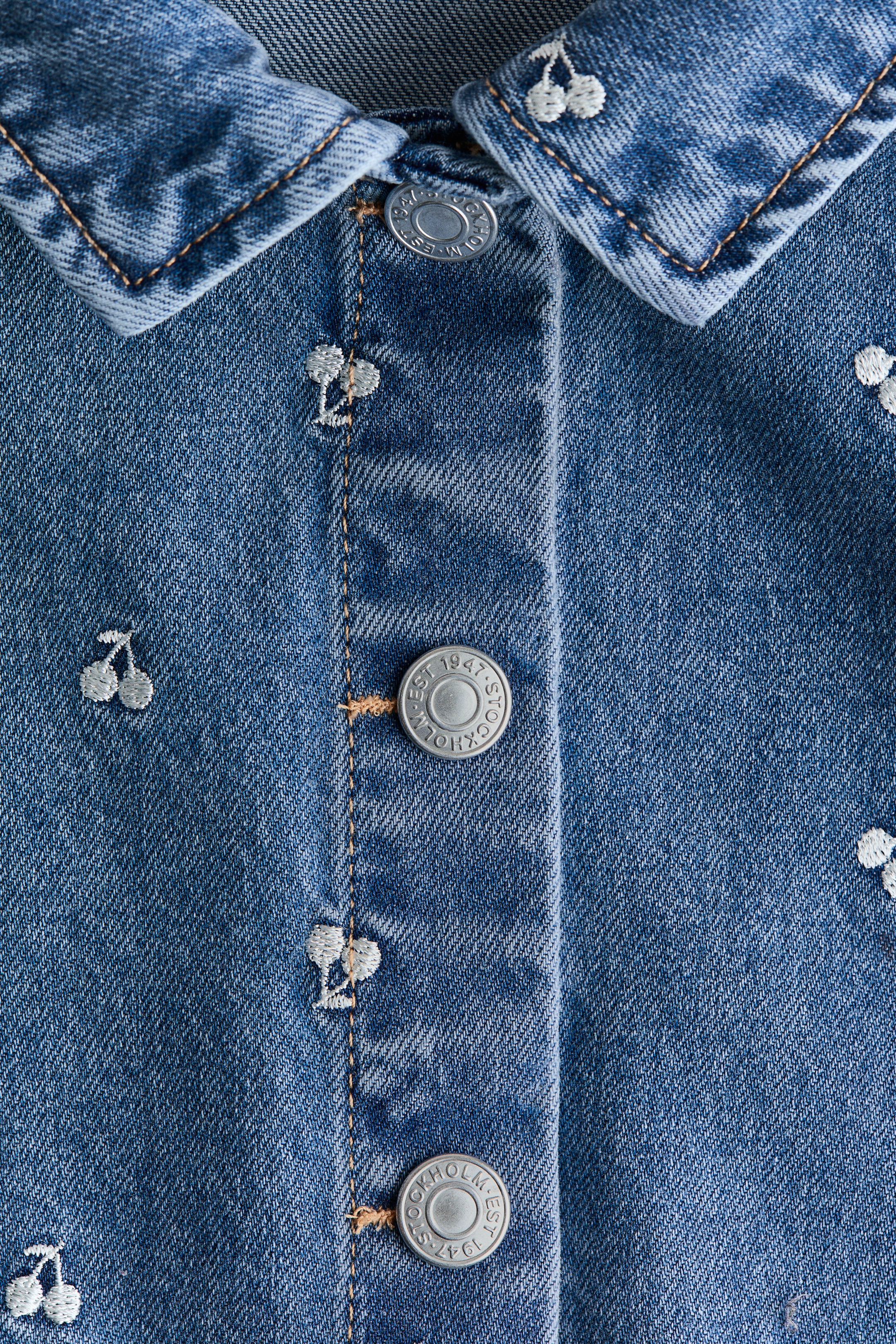 Детские куртки H&M Embroidered-Detail Denim Jacket — фото 5
