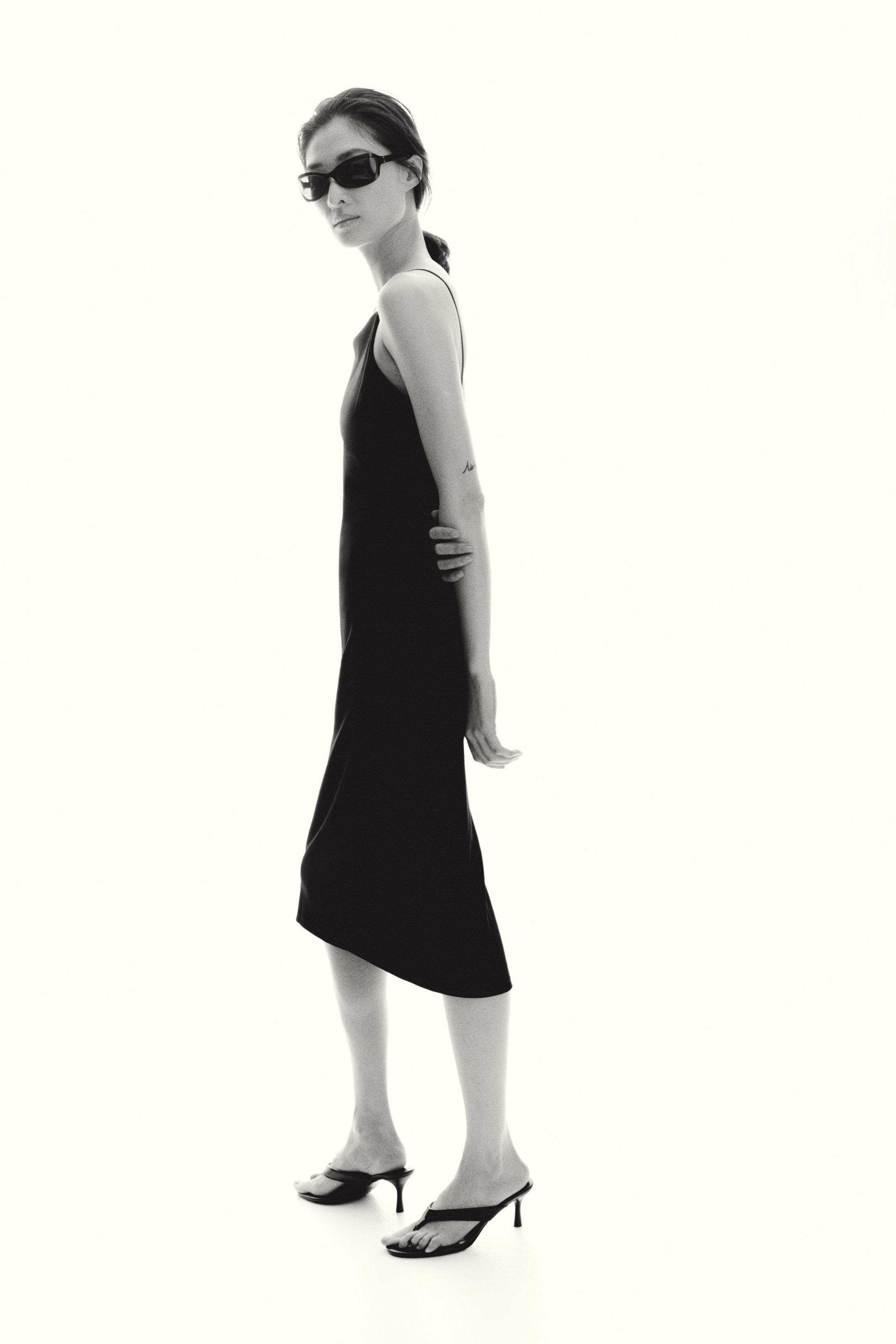 Женские платья H&M Jersey Strappy Dress — фото 6