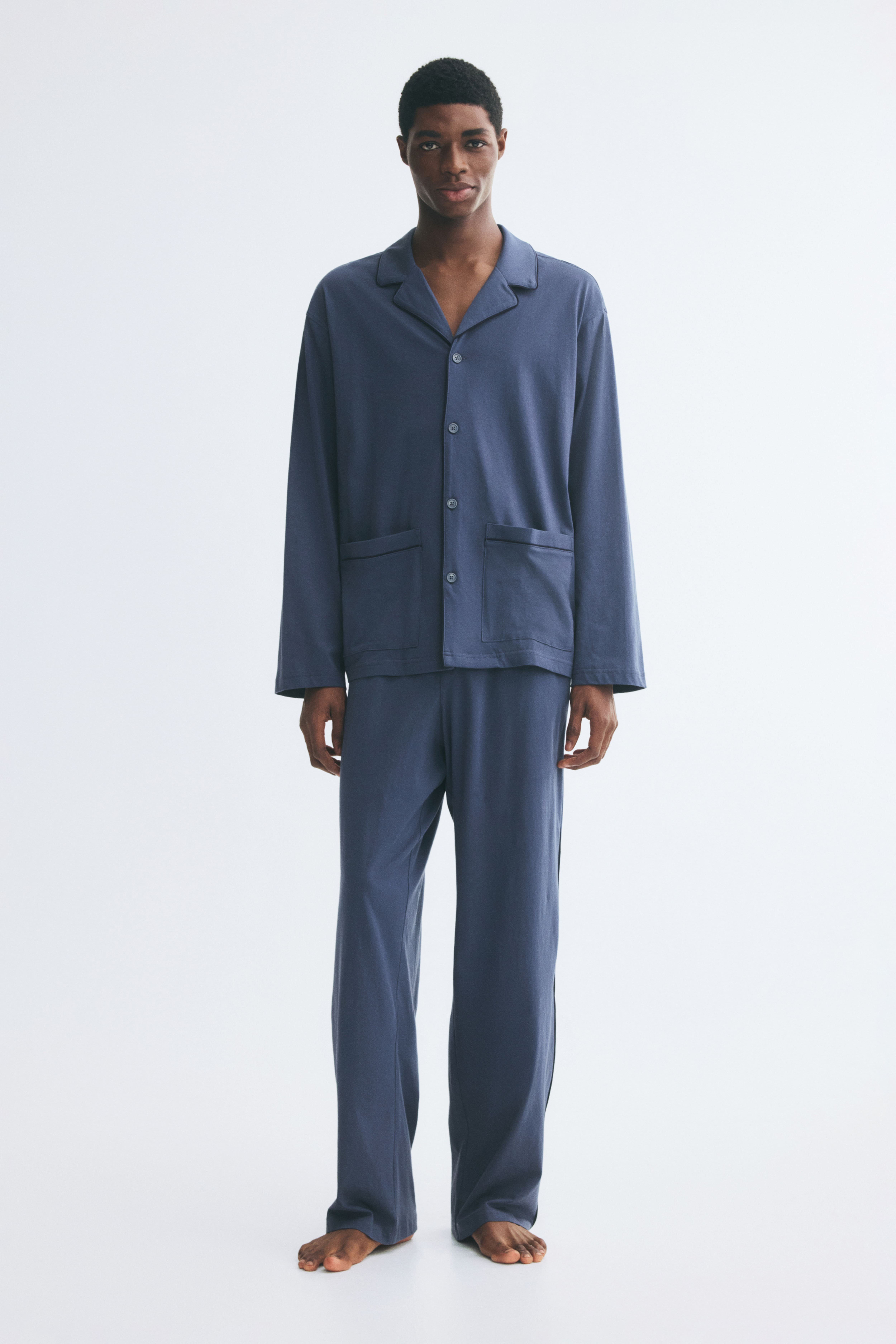 Chemise et pantalon de pyjama en coton