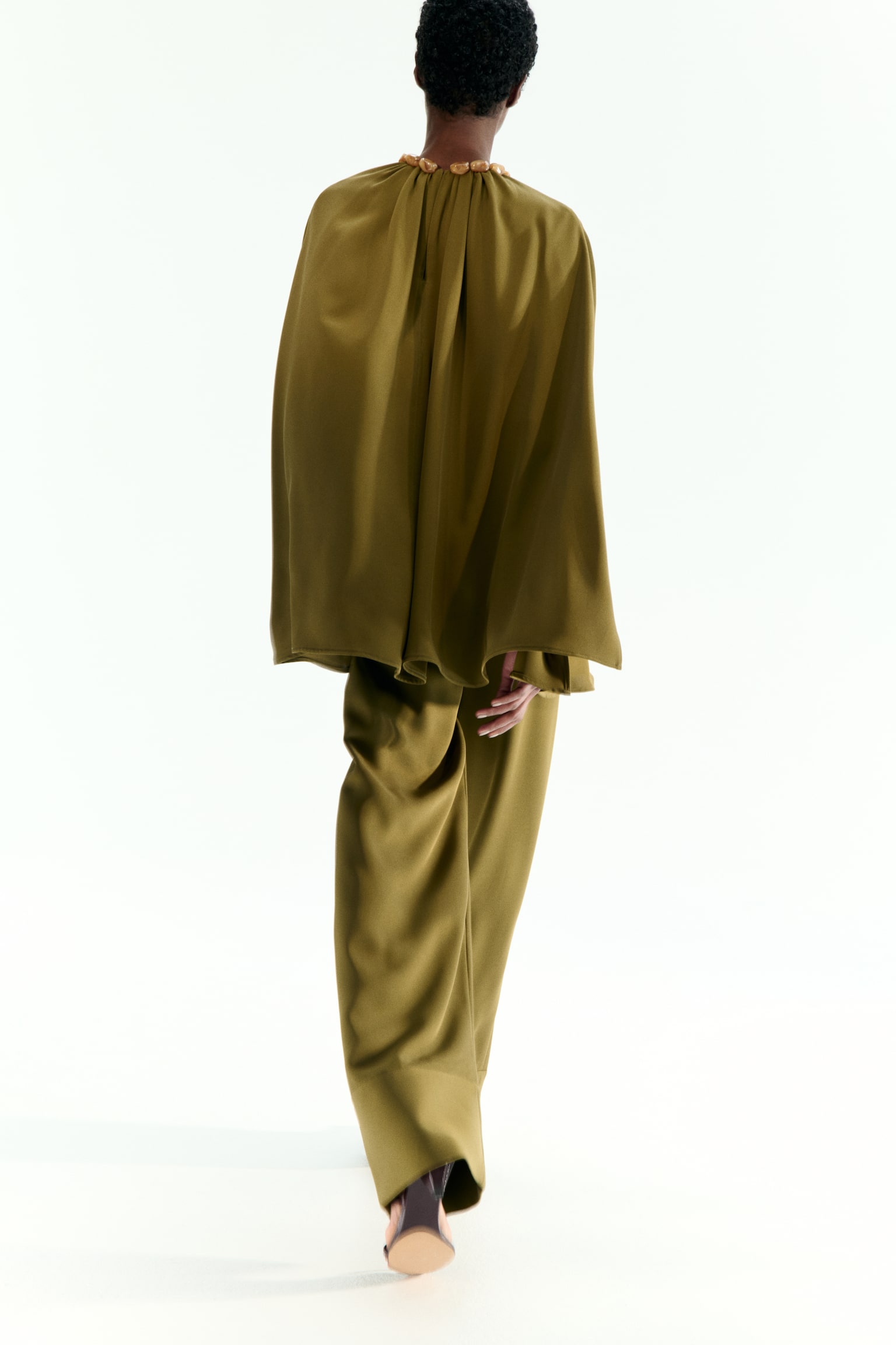 Pantalon large avec cordon de serrage - Vert kaki foncé/Crème/noir/Crème/motif noir - 5