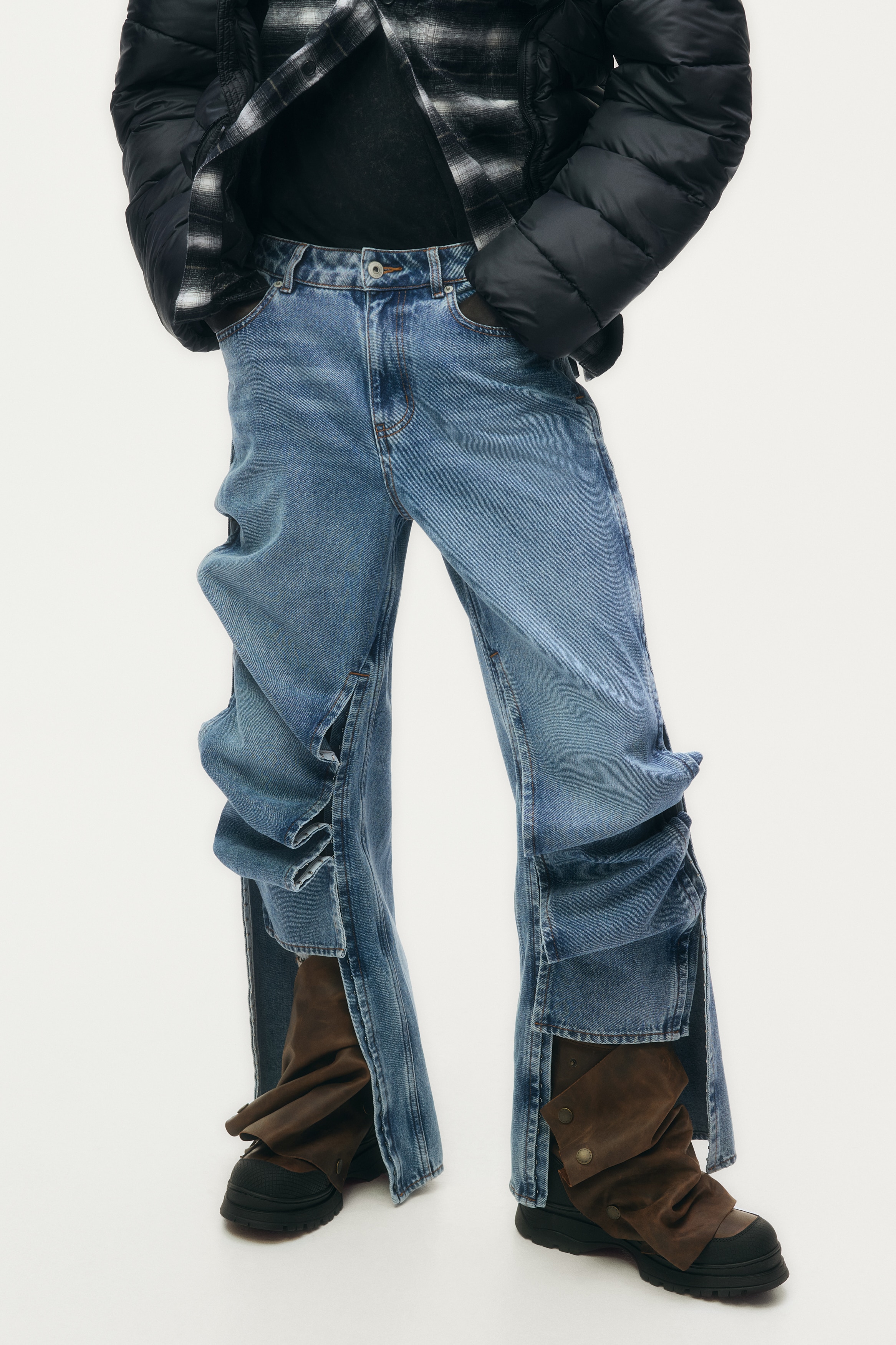 H & M - ゲイターディテール レザーブーツ - ベージュ