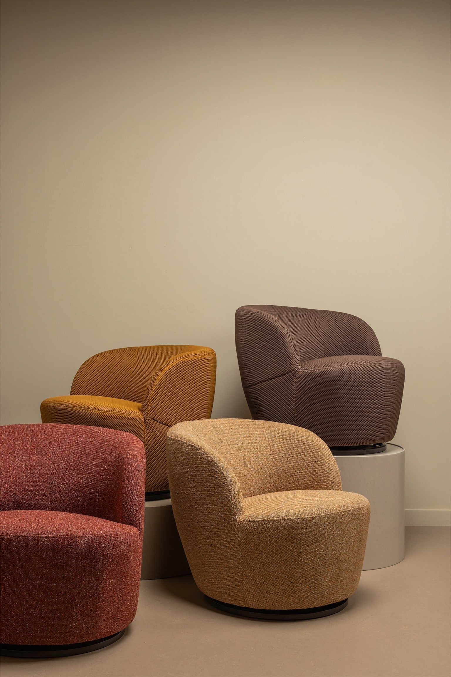Serra Draaifauteuil - Oranje - 1