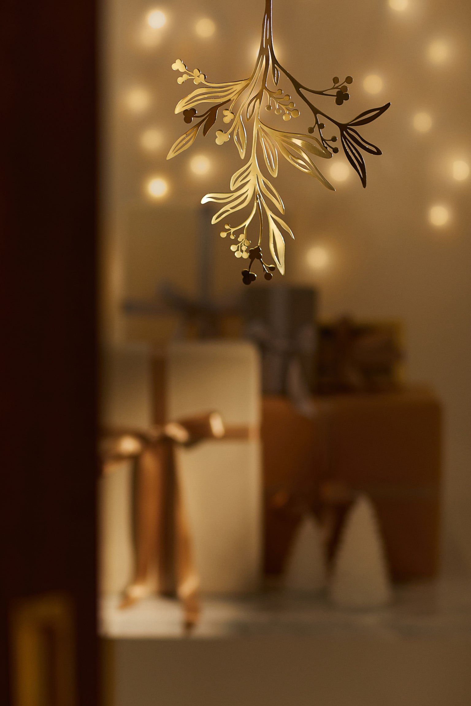 Metal mistletoe ornament - Gold-coloured - 2