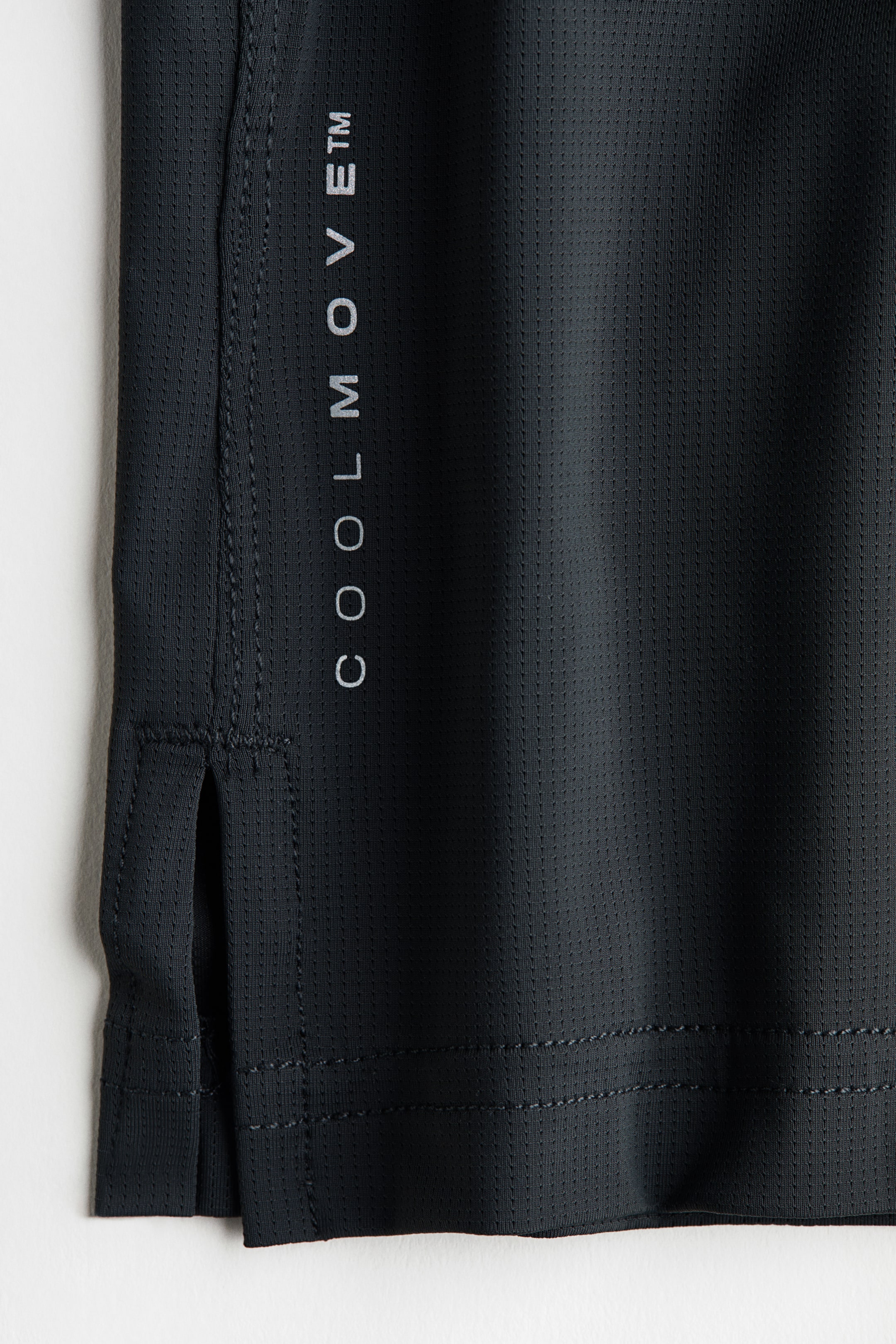 Muscle Fit Sports Tank Top with CoolMove™