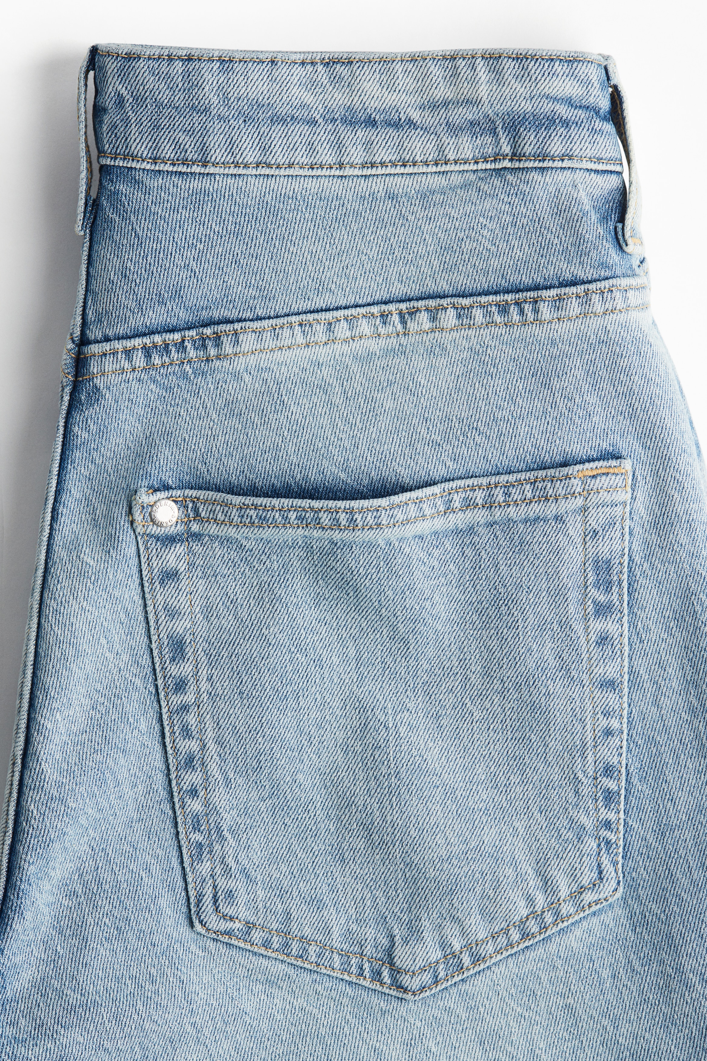 Curvy Fit Flared High Jeans