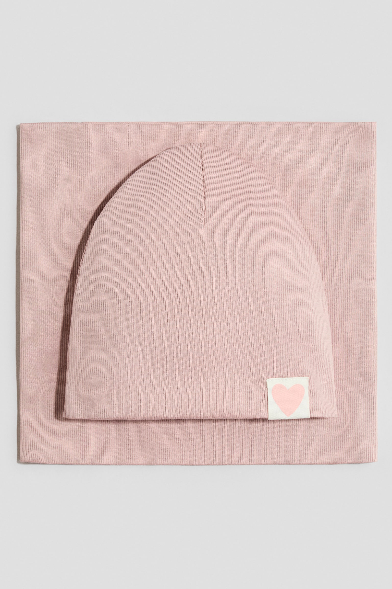 2-piece beanie and tube scarf set - Light pink/Heart/White/Floral/Dusty pink/Berries/Light dusty pink/Leopard-print/White/Floral/Cream/Floral/Beige/Leopard print - 2