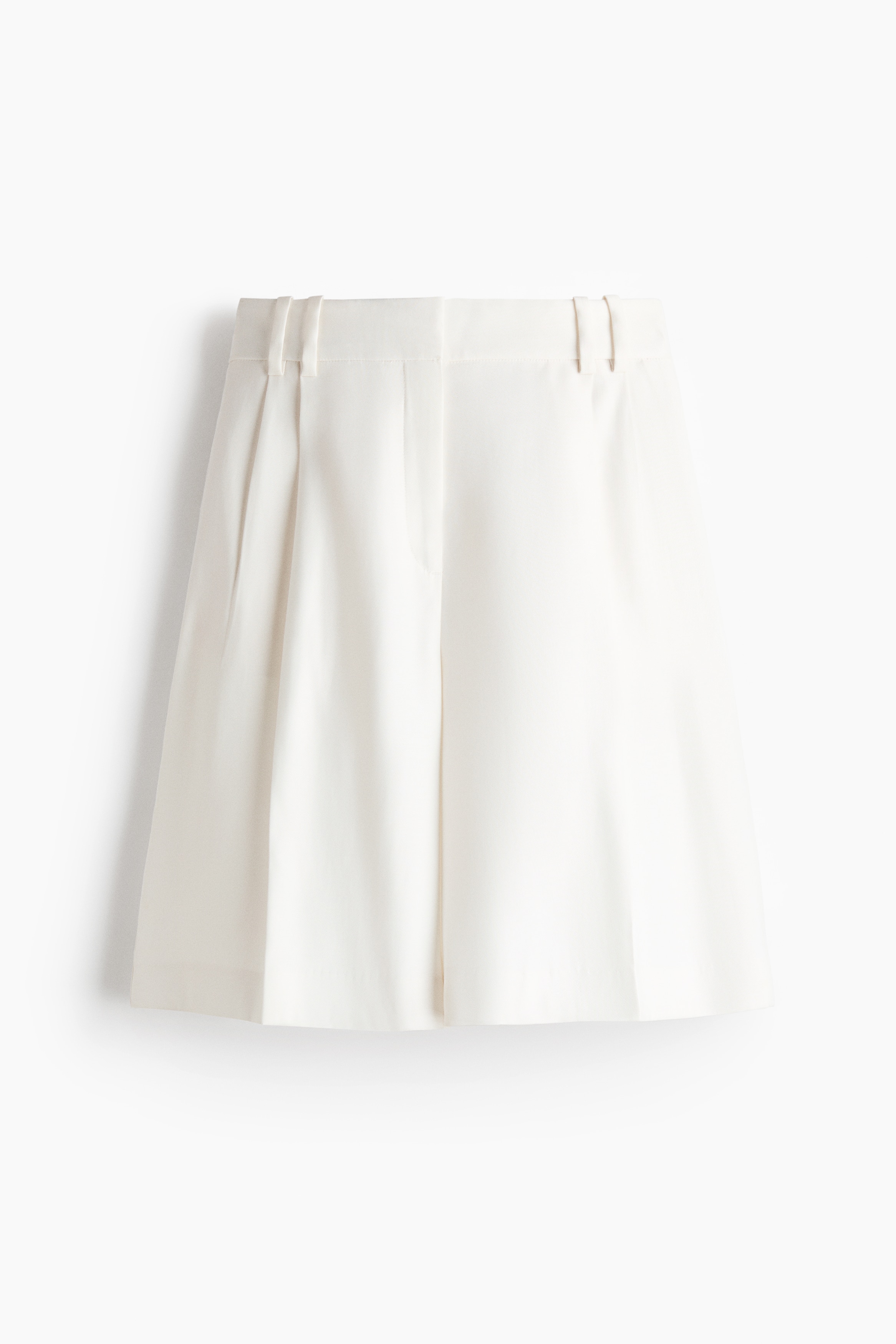 Bermude elegantnog kroja